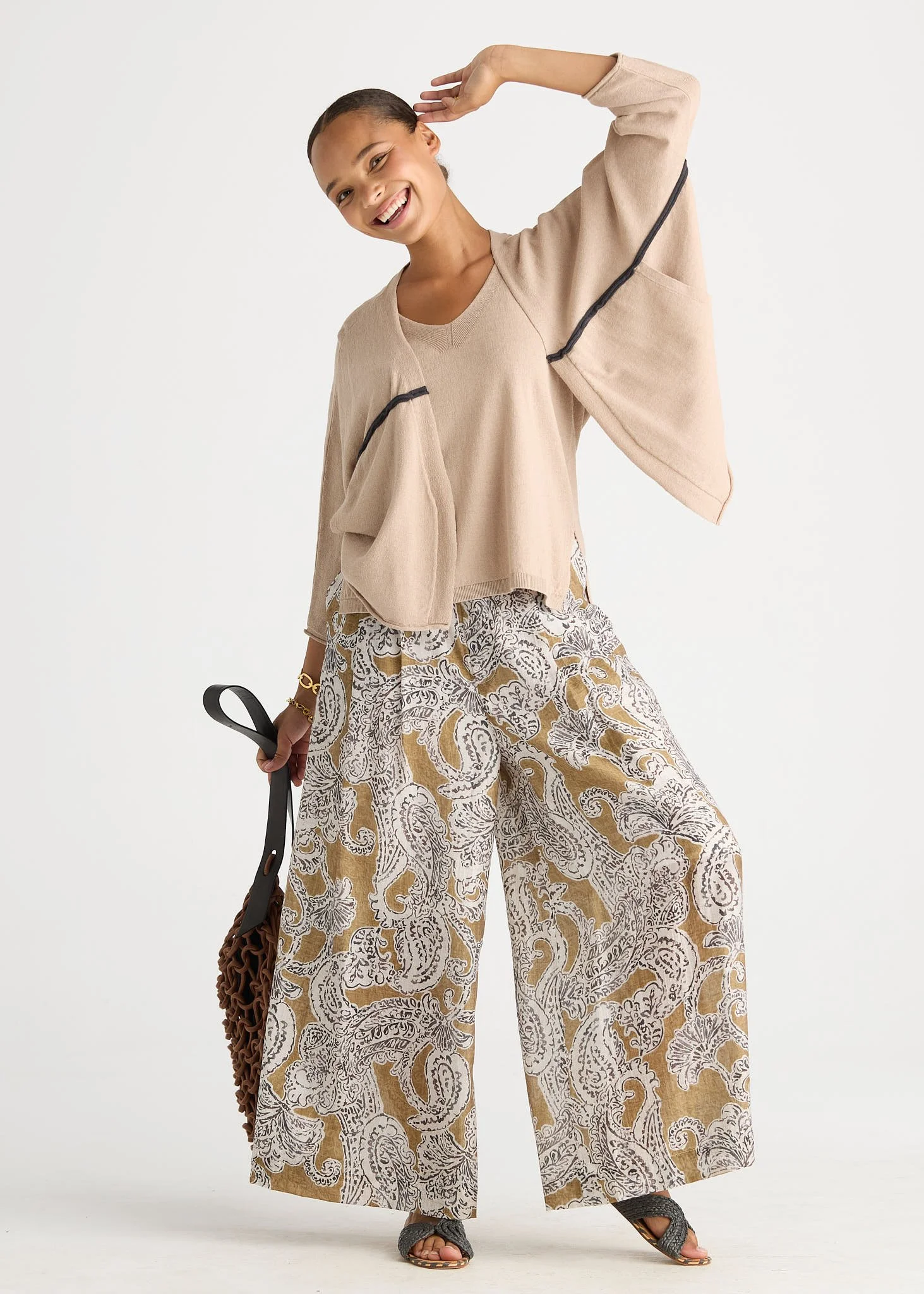 LD-and-Co-Offest Cardi-LC8862 NATURAL CottonWool (3).jpg