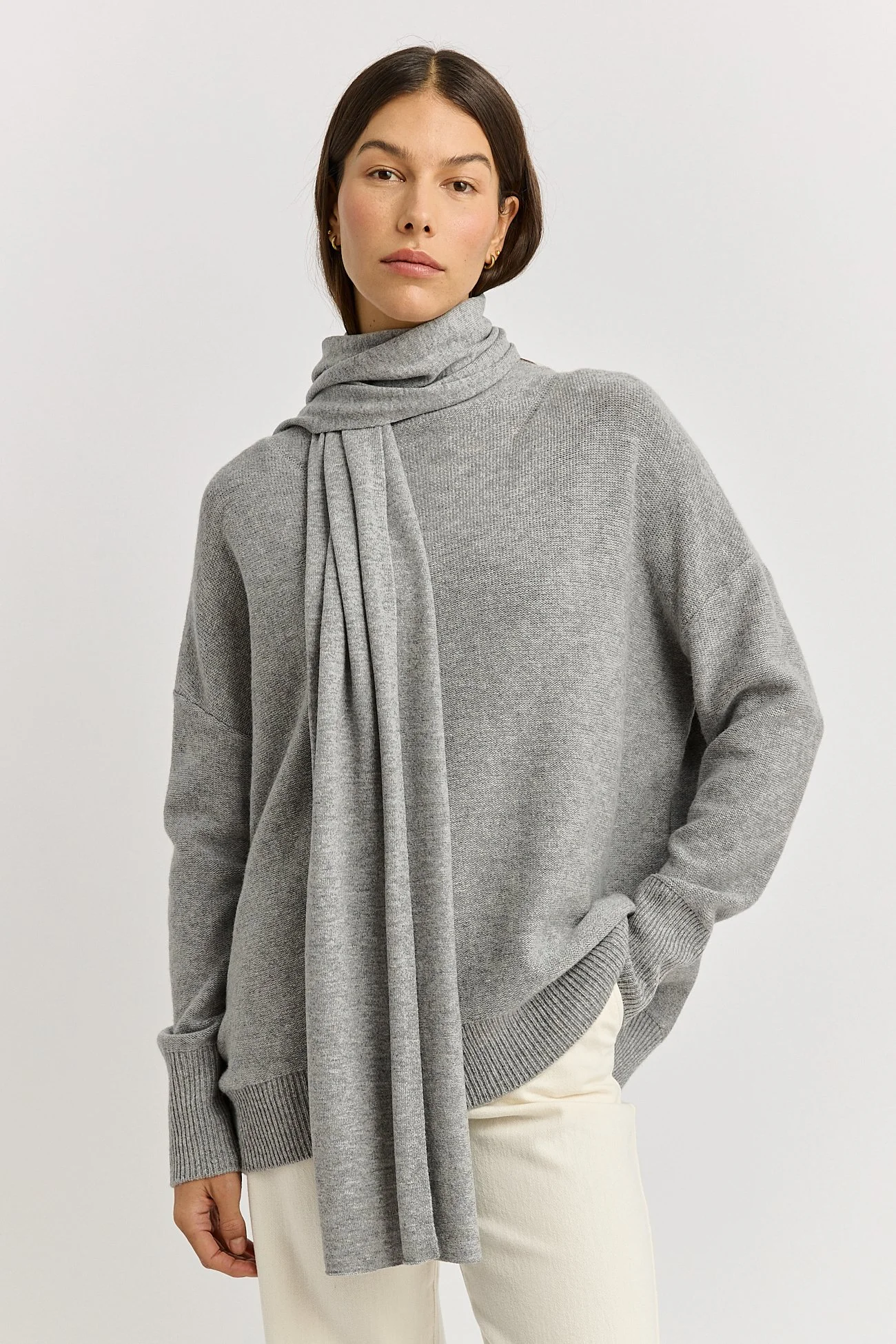 Toorallie-Light-Merino-Scarf-9046-LIGHT-ASH-CottonWool.jpg