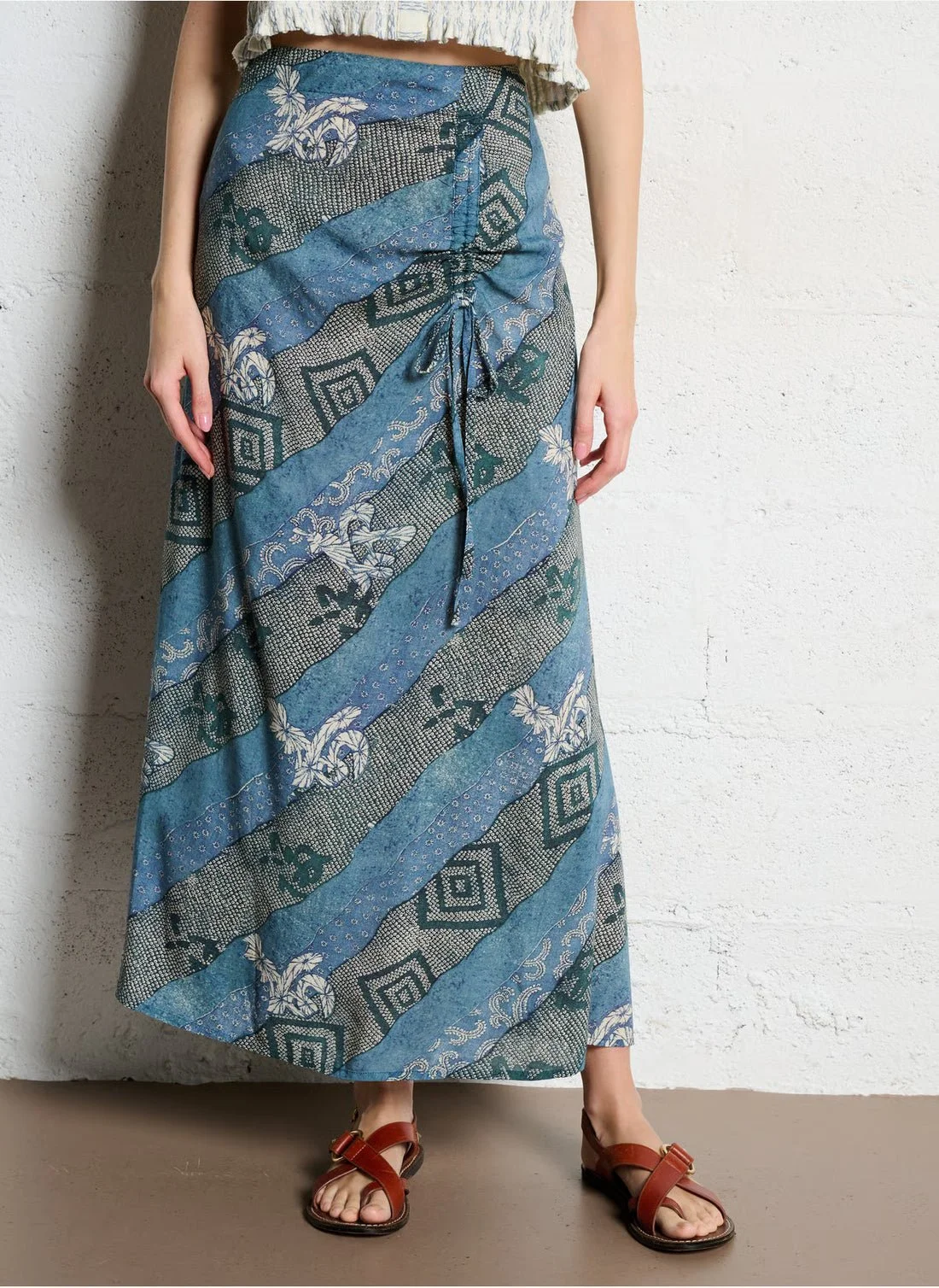 Maison-Hotel-Nara-Skirt-Indigo-Bloom-CottonWool