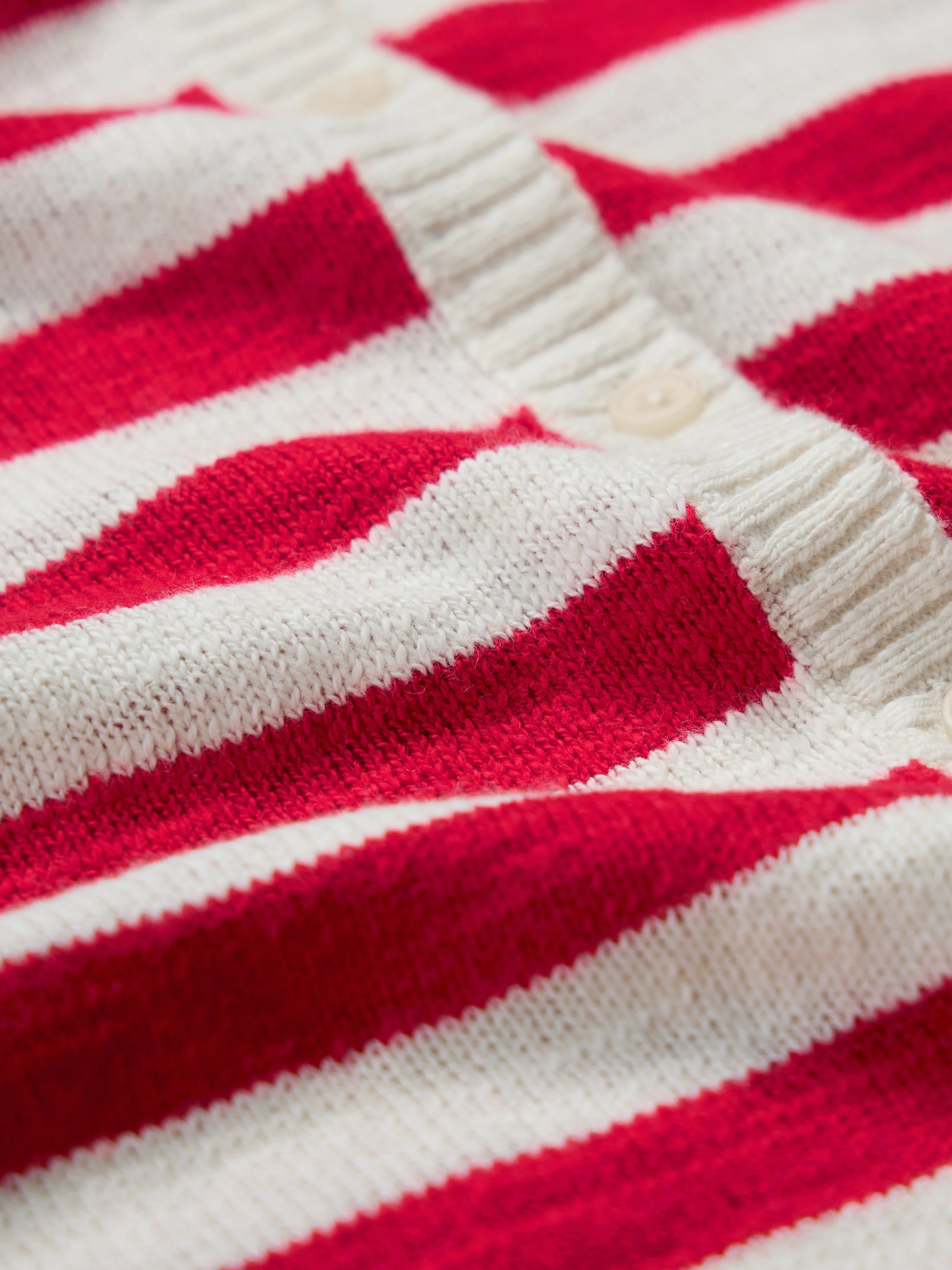 Knavock Jumper - Cornish Chalk Scarlet - 9.jpg