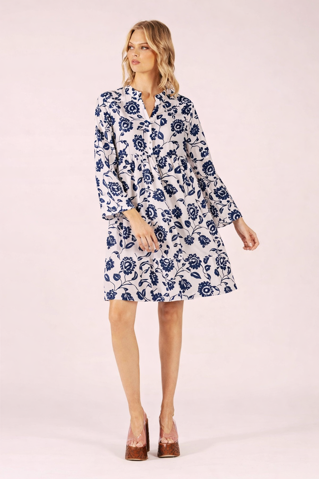 Lola-Australia-Morocco-Midi-Capri-Navy-CottonWool (1).png