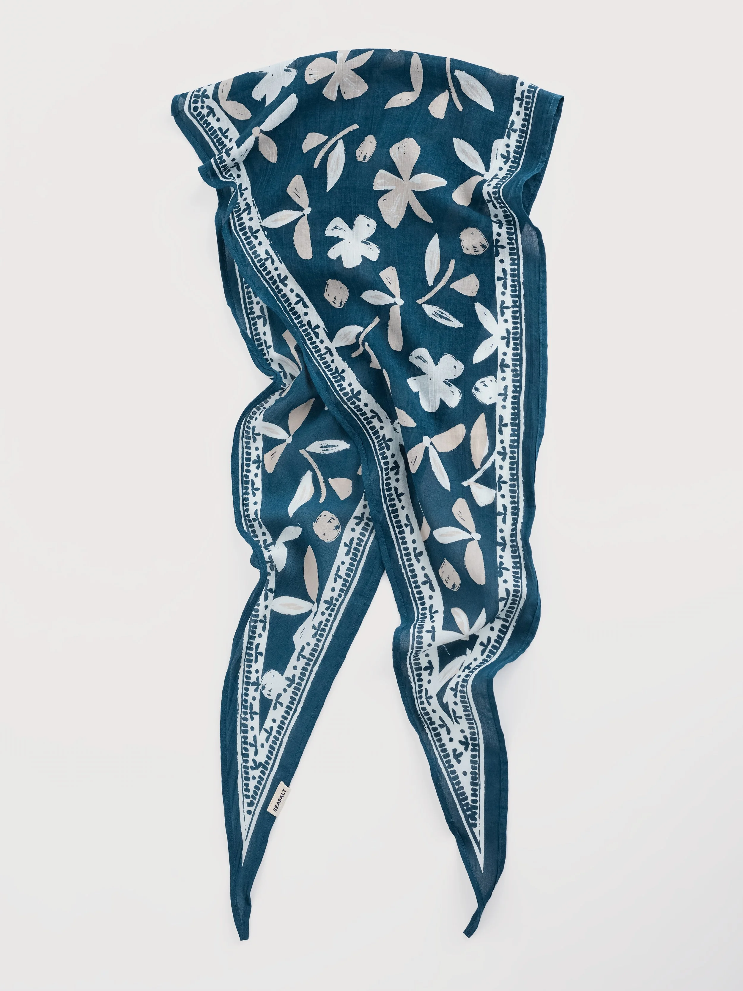 Seasalt-Posy Scarf - Anemone Shapes Dark Lugger - CottonWool (2).jpg