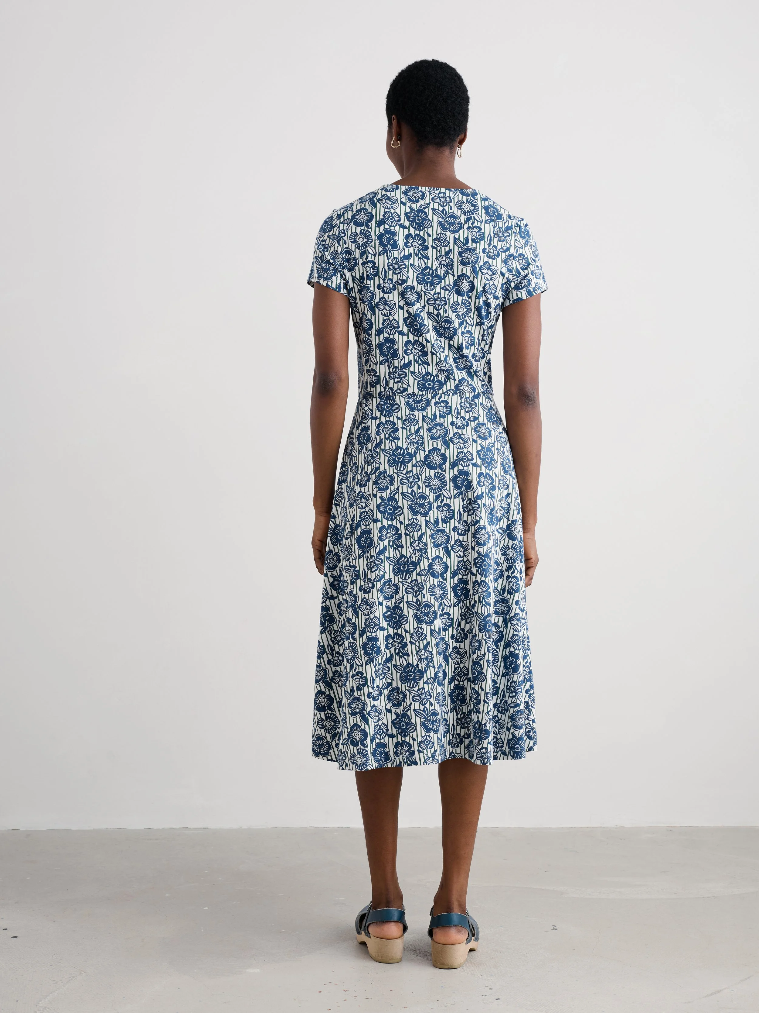 Seasalt-Pier View Dress - Floral Imprint Chalk - CottonWool (5).jpg