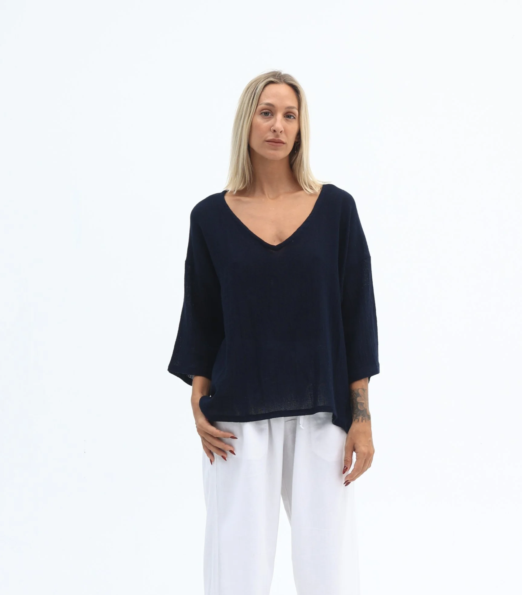 Carbon-C2059+Evie+Ramie+3_4+V+Neck+top+navy+w+-CottonWool+%281%29.png