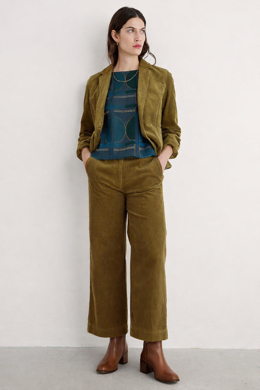 Seasalt-Dillwyn Trouser - Bright Olive - CottonWool (5).jpg