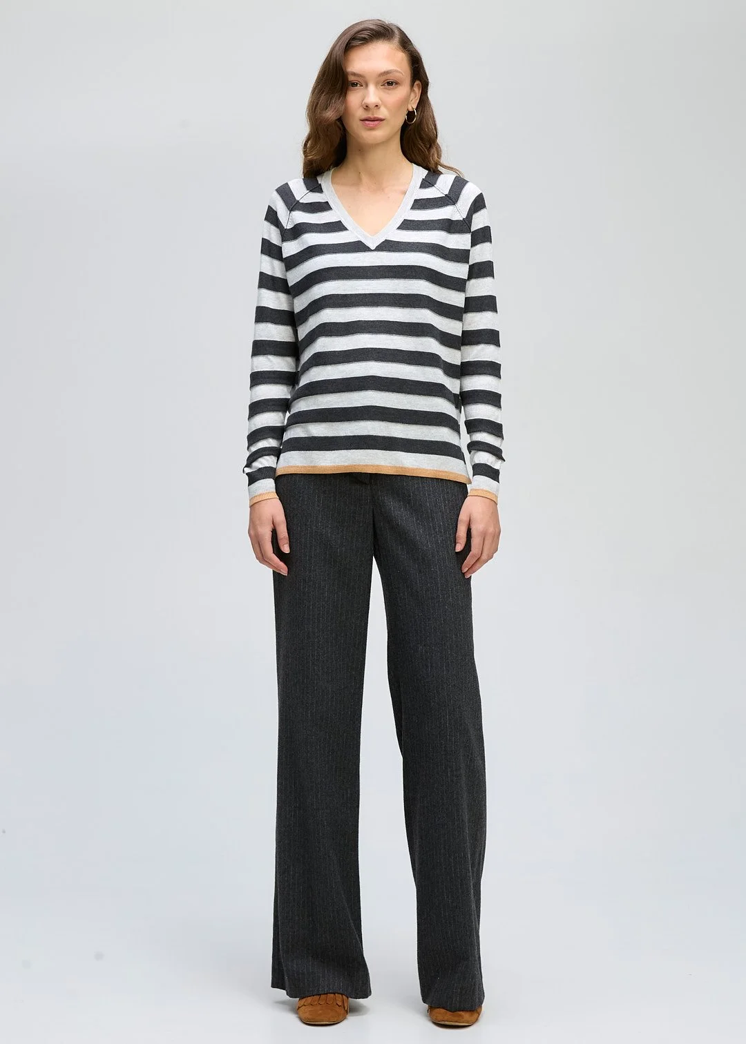 LD-and-Co-Stripe-V-Jumper-LC8165 LT MARL_CottonWool (1).jpg