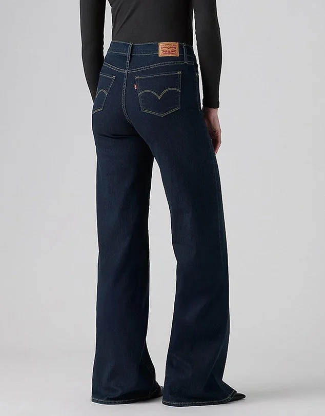 Levis-318-Shaping-Wide-Leg-Darkest-Sky-CottonWool (5).jpg