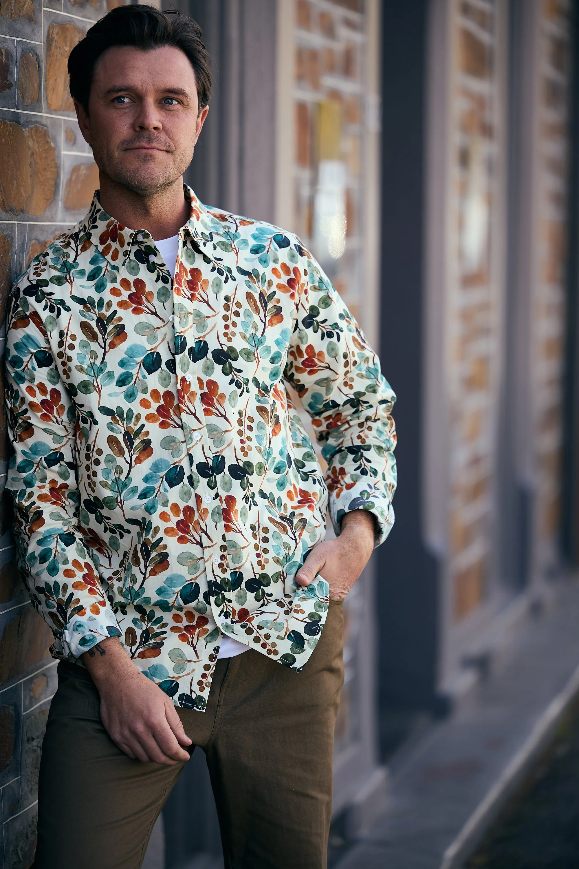 Fossick-FS26015-7_Oxford Shirt_Meadow Floral_CottonWool (1).jpg