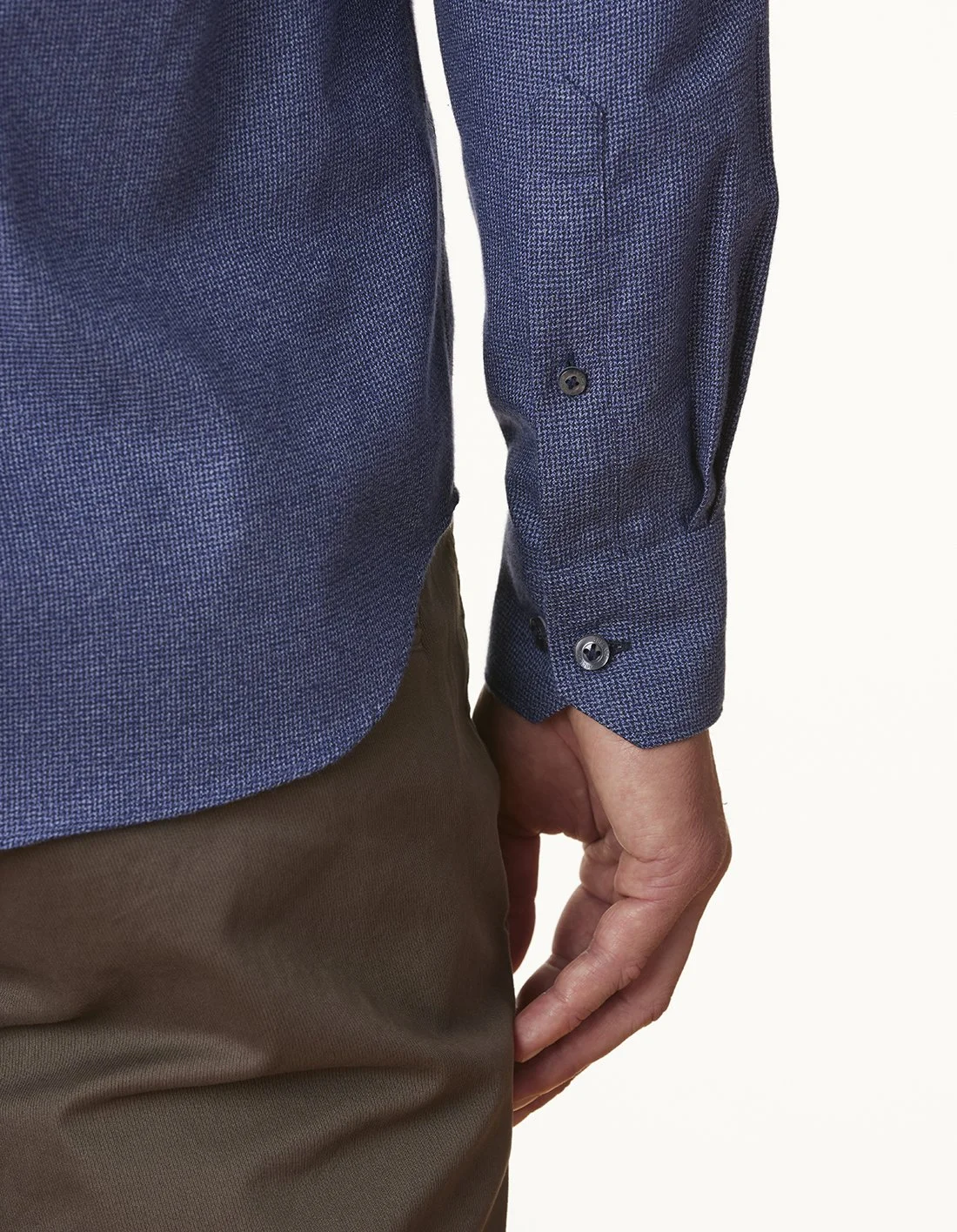 Abelard-Pineto-Puppytooth-Shirt-CottonWool-A162732126-IN_02 (3).jpg