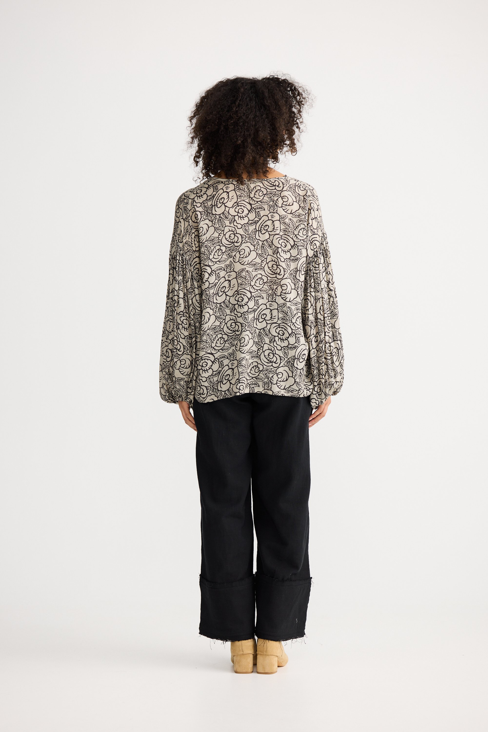 Shanty-SH26040-3_Copenhagen Top_Misty Eden Print_CottonWool (2).jpg