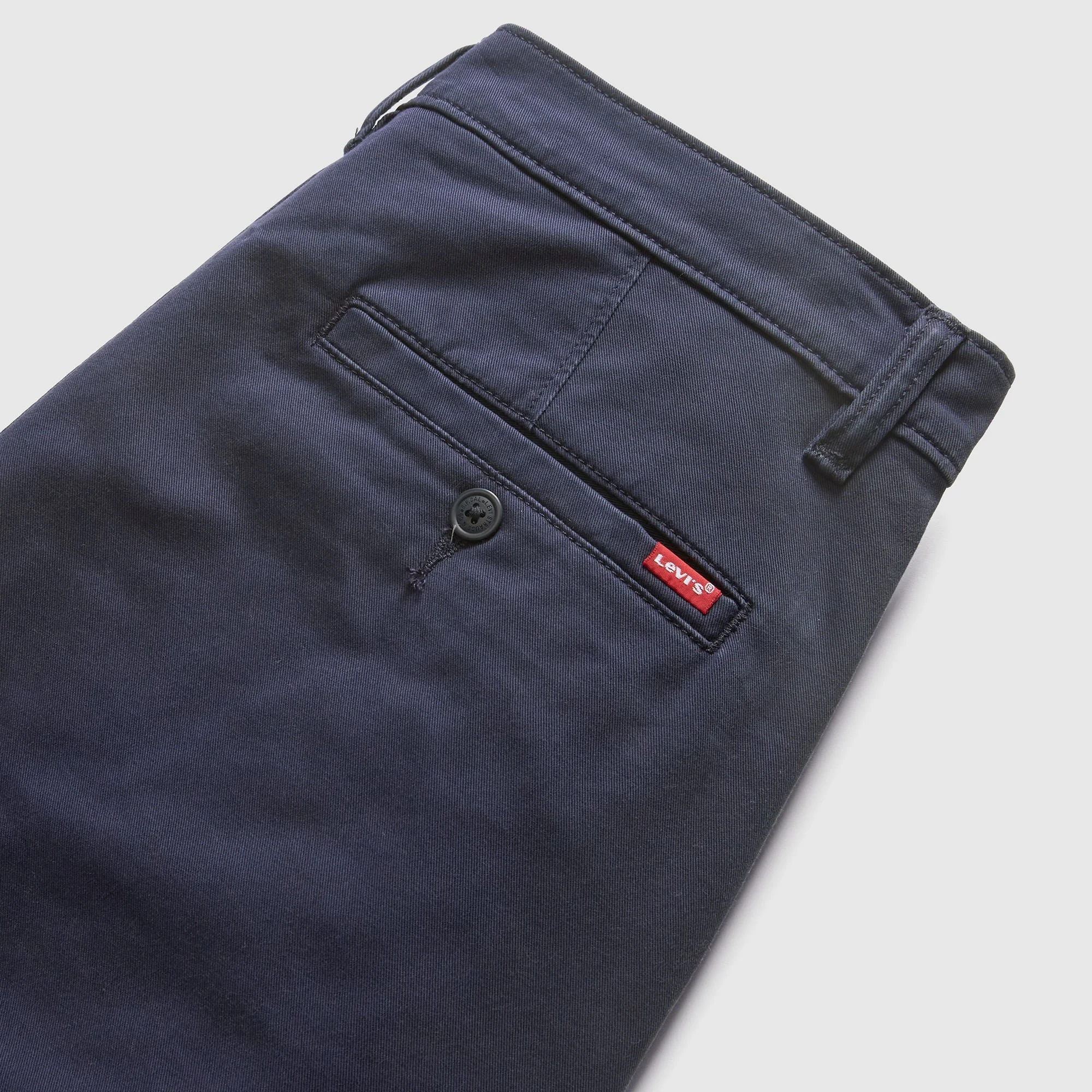 Levis-XX-Chino-Relaxed-Straight-Navy-Blazer-CottonWool (7).jpg