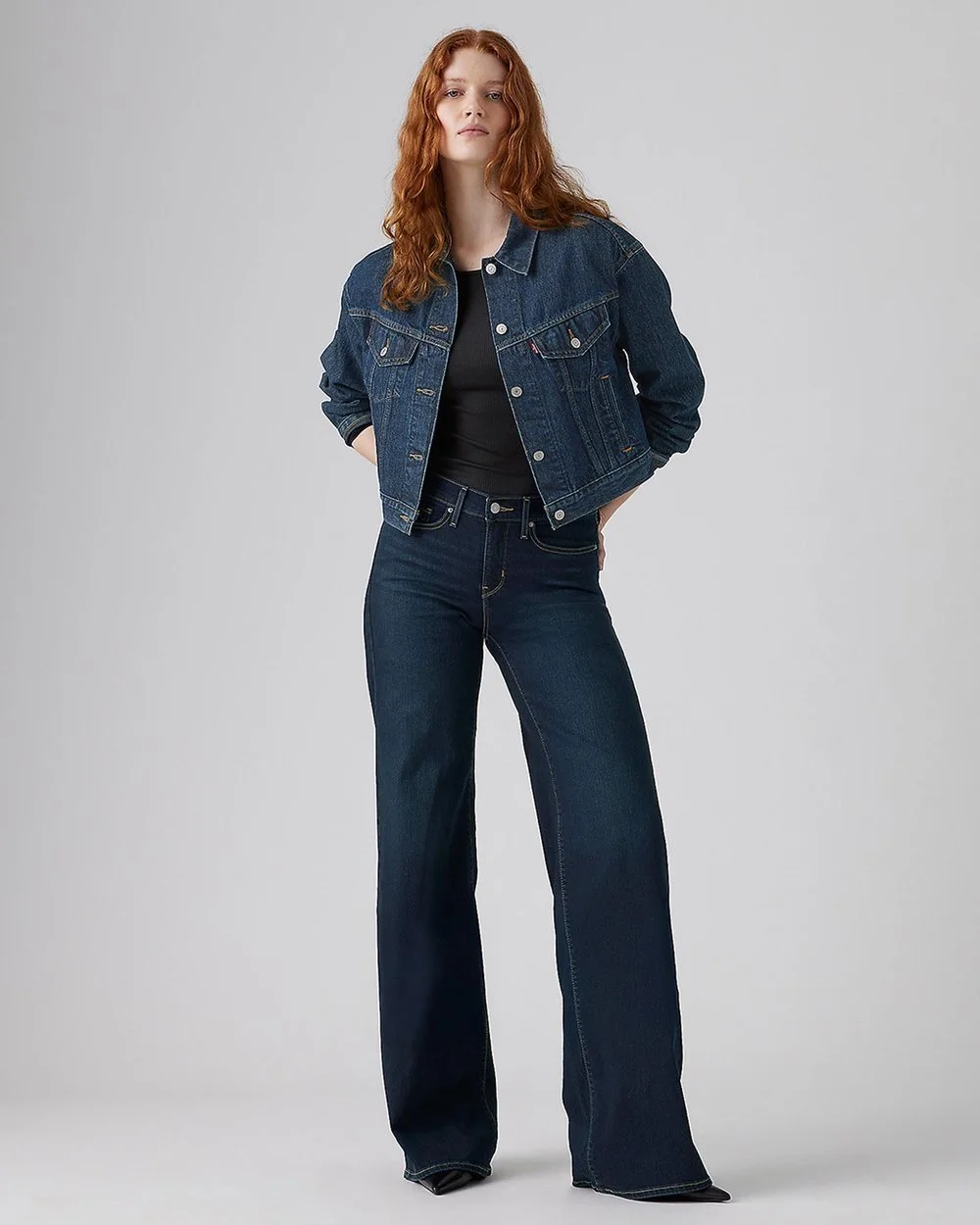 Levis-318-Shaping-Wide-Leg-Darkest-Sky-CottonWool (1).jpg