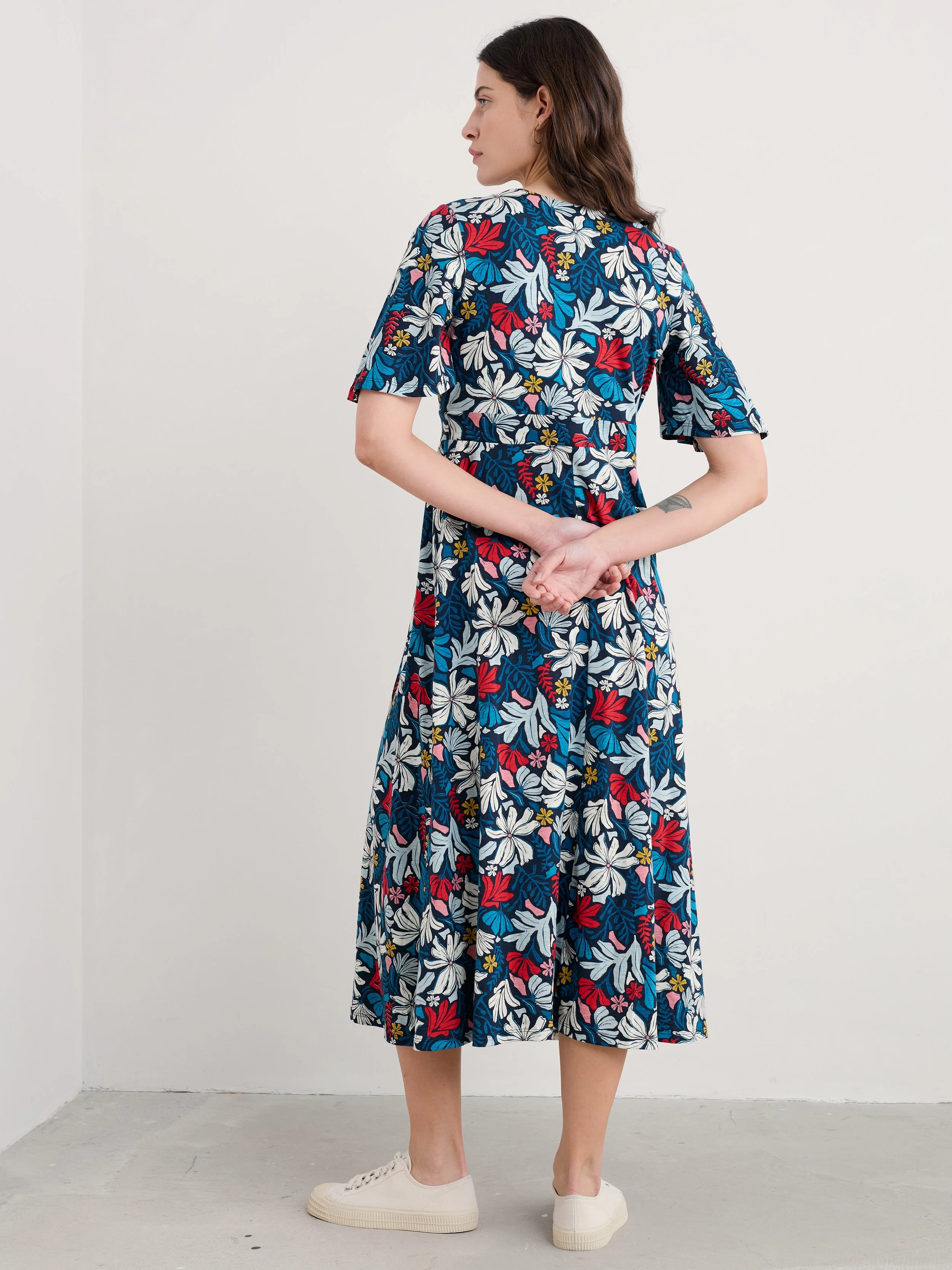 Seasalt-Chateaux Dress (Half Sleeve) - Seaweed Flower Maritime - CottonWool (5).jpg