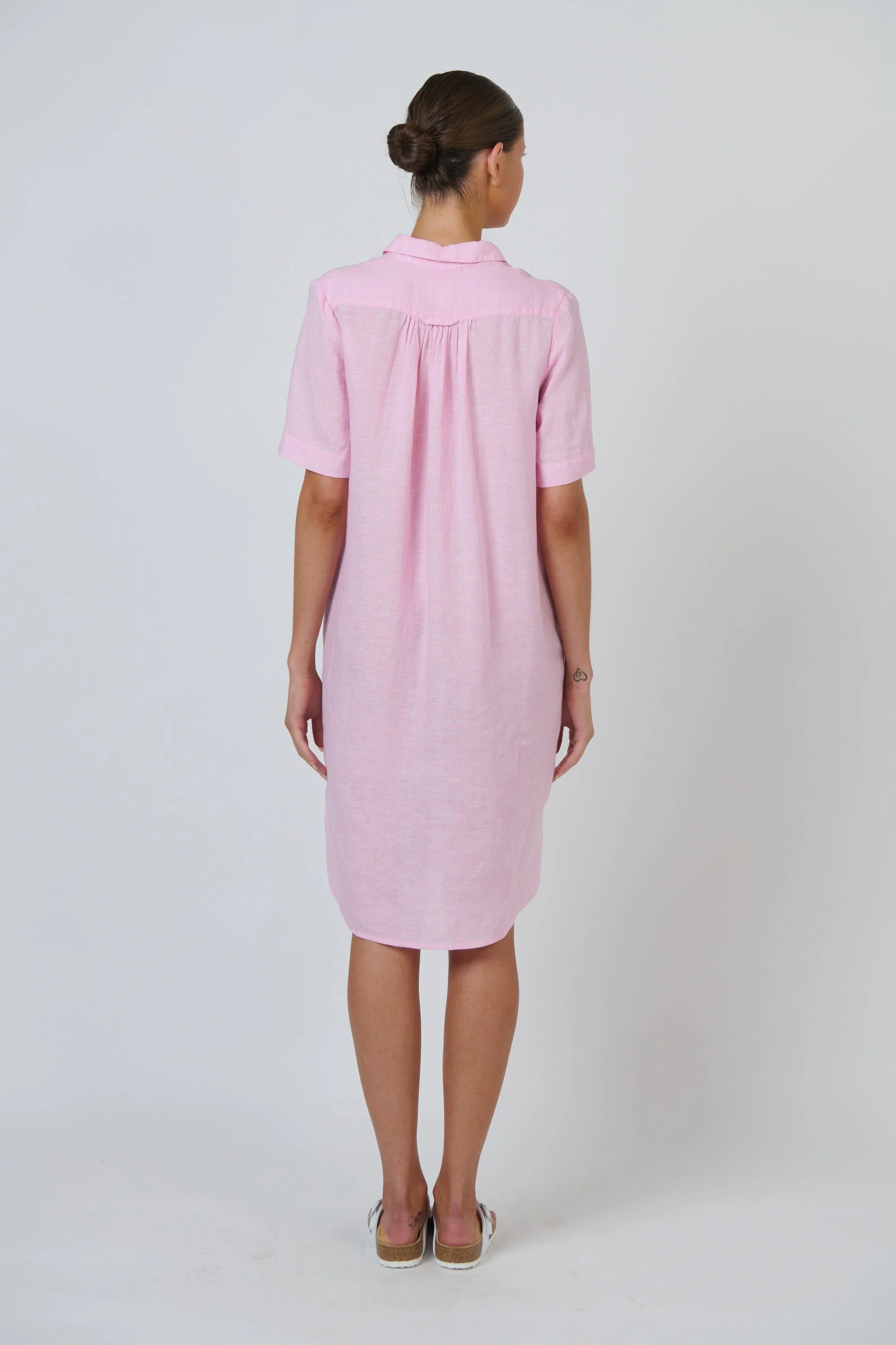 Enveloppe-Linen-Shirtdress-BonBon-CottonWool (1).jpg