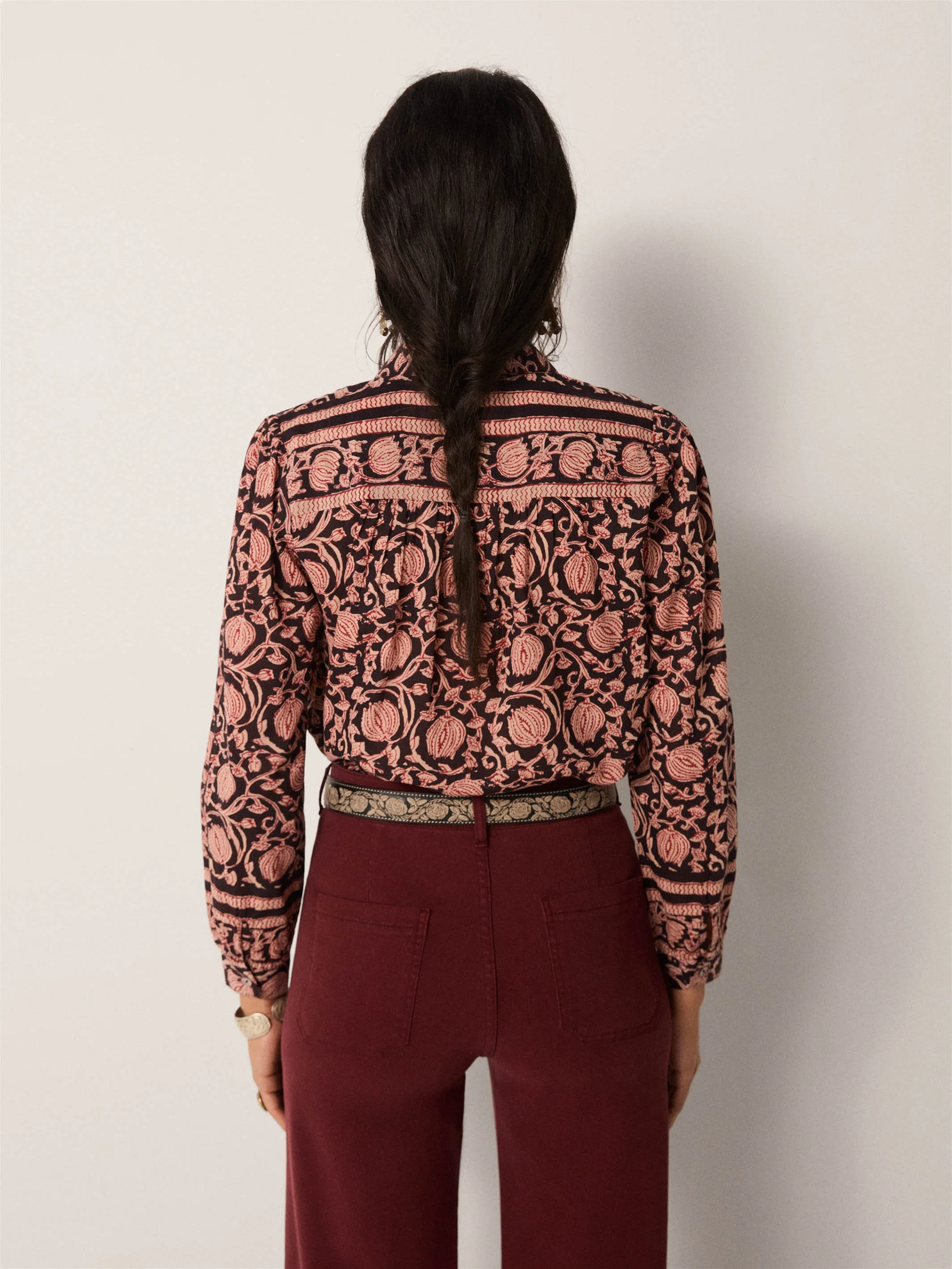 MAISON-HOTEL-STELLA-BLOUSE-EBONY-ROSE-COTTONWOOL