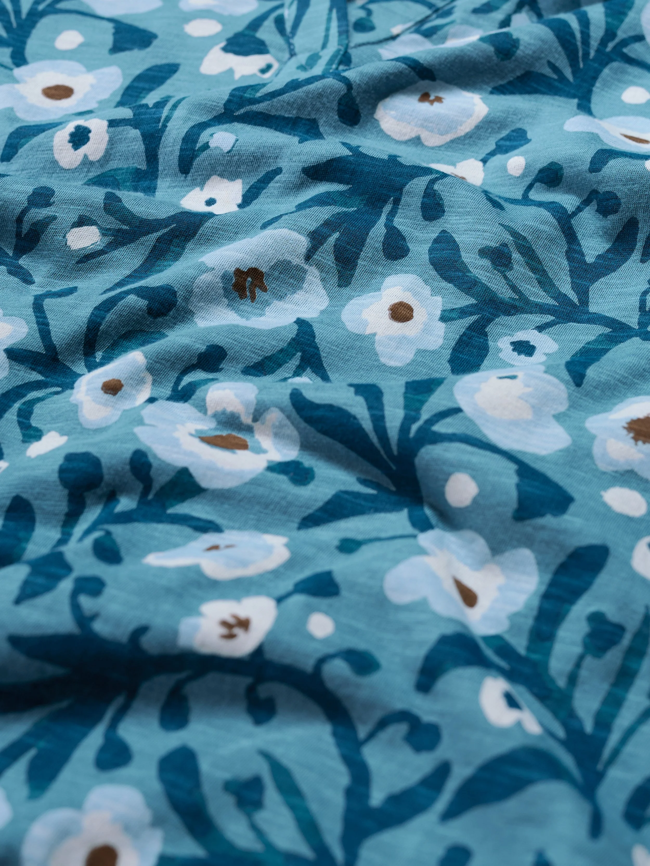 Seasalt-Wavecrest Shirt - Blotted Anemone Minnow - CottonWool (1).jpg