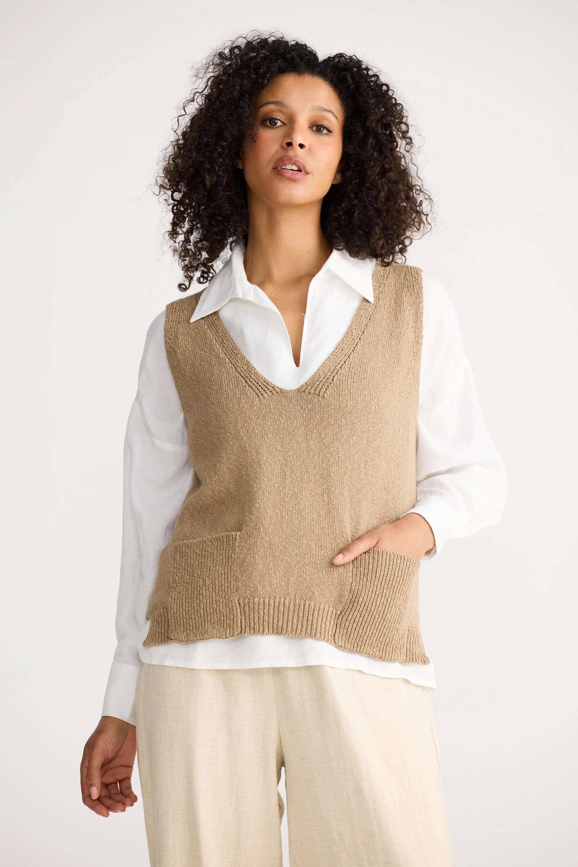 Shanty-SH26081-1_Tribeca Vest_Stone_CottonWool (5).jpg