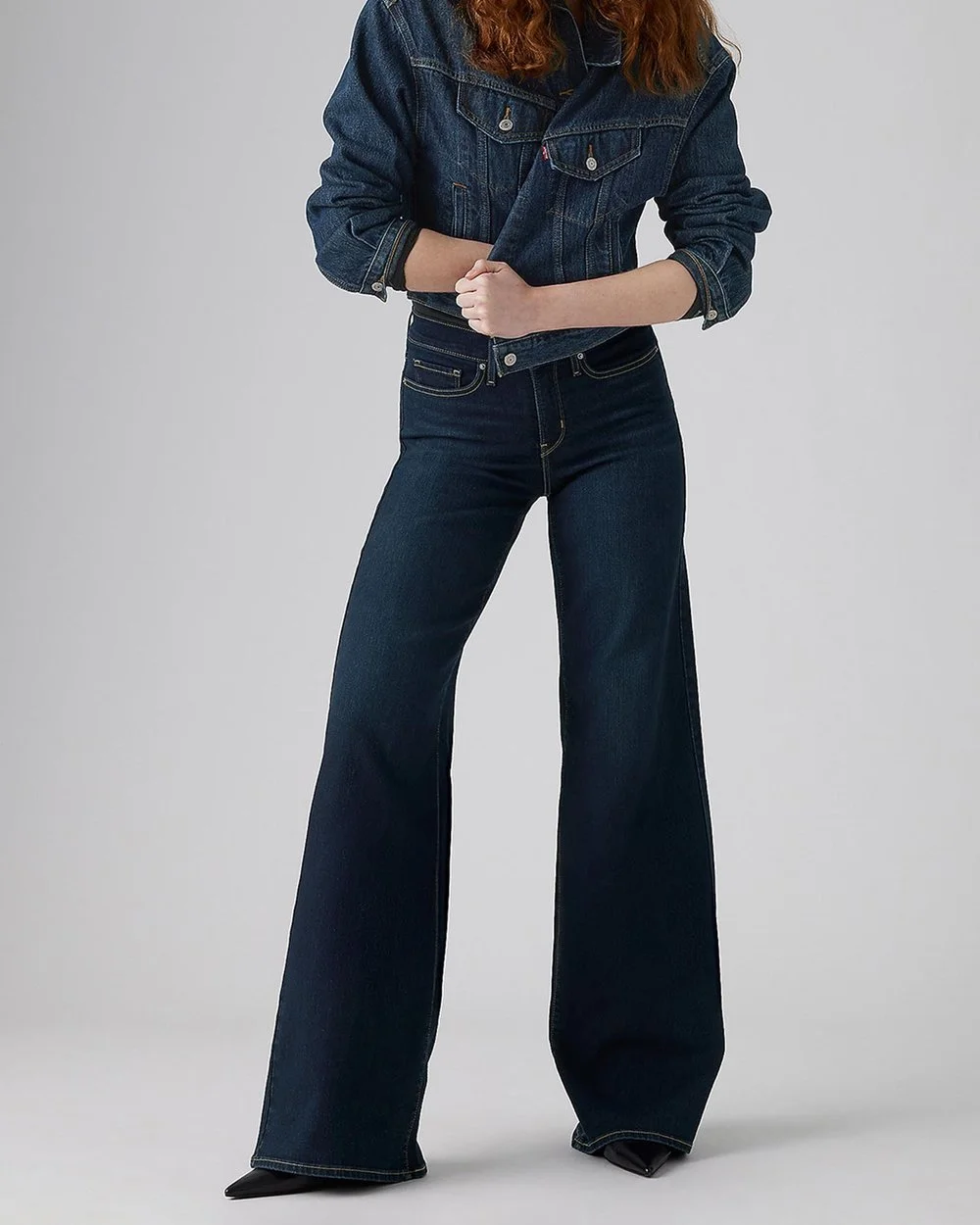 Levis-318-Shaping-Wide-Leg-Darkest-Sky-CottonWool (4).jpg