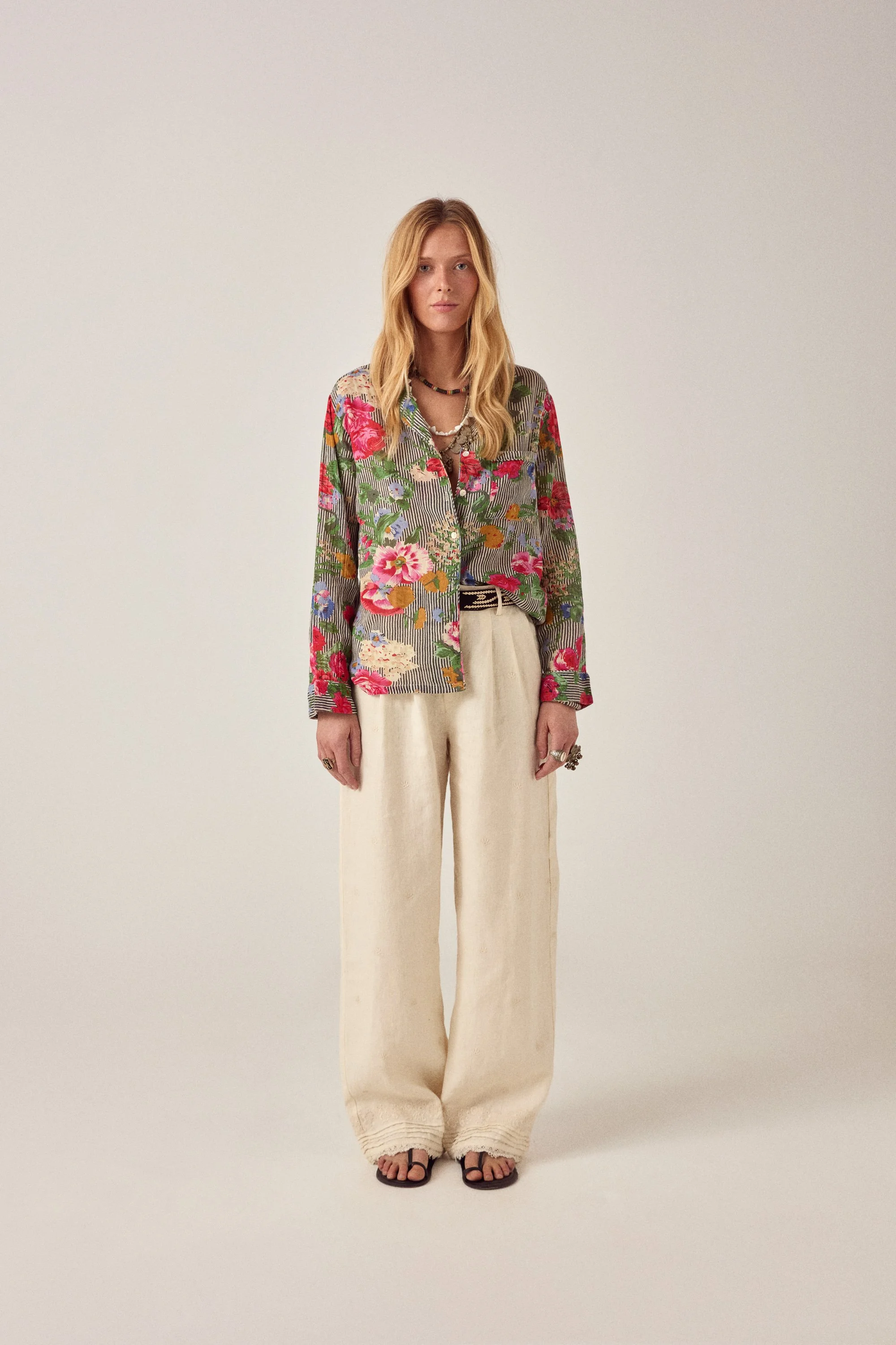 Maison-Hotel-Piti-Shirt-Hulton-Soul-Noir-CottonWool (2).jpg