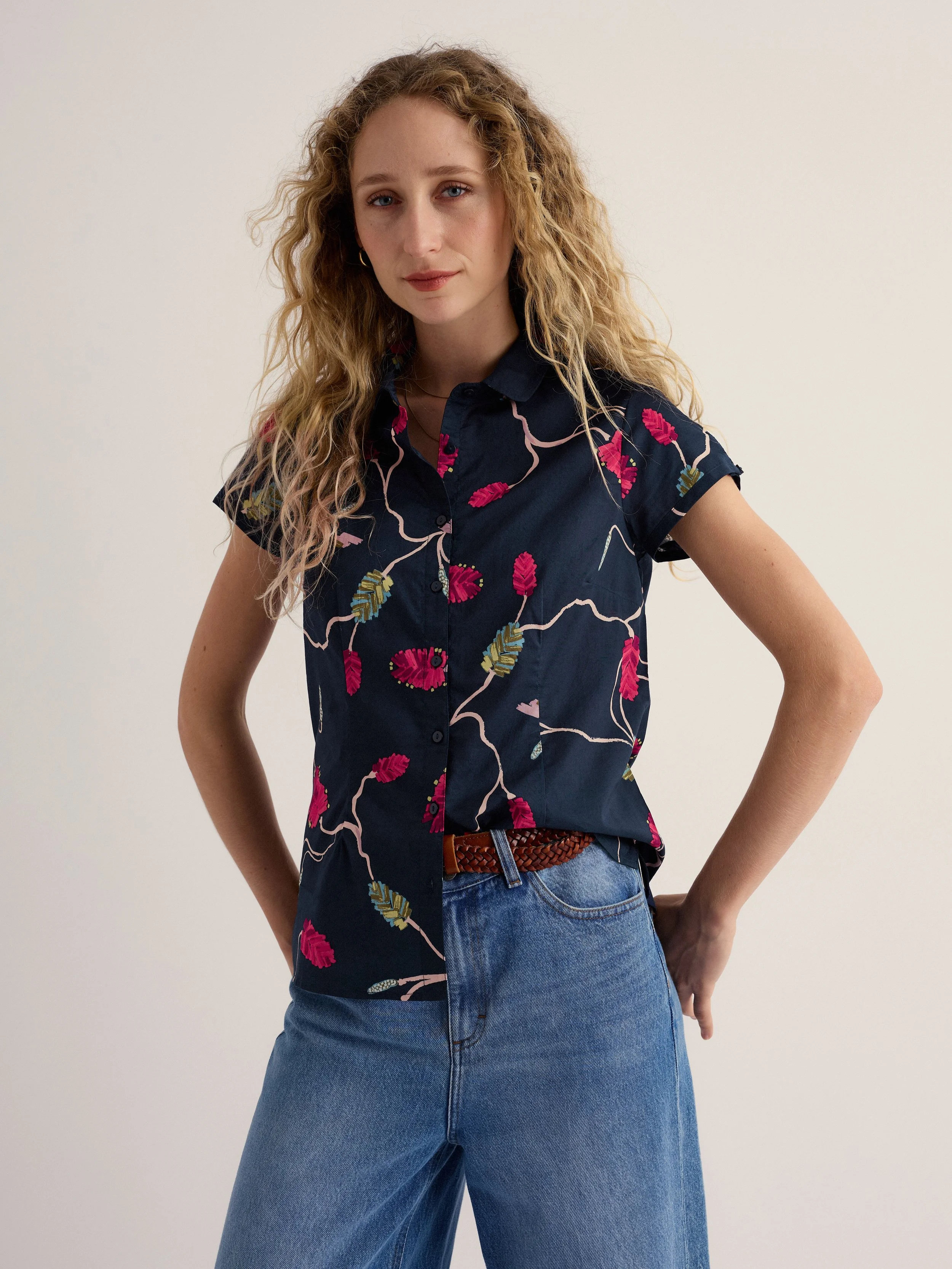 Seasalt-Rushmaker Shirt - Bottlebrush Maritime - CottonWool (4).jpg