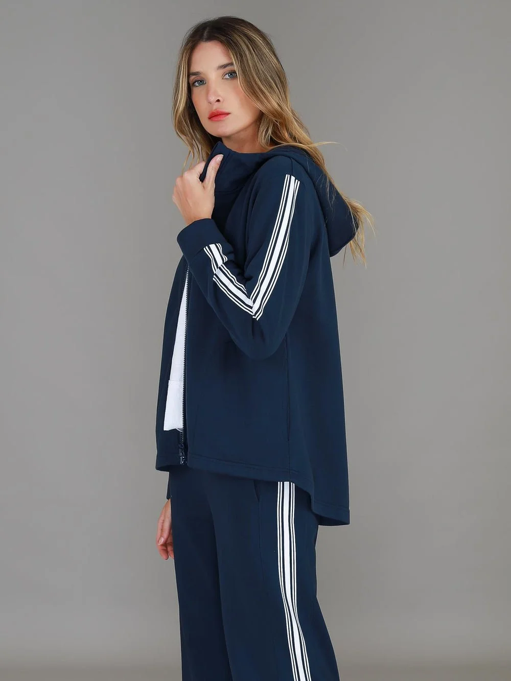 3rd-Story-Delta-Hoodie-CottonWool (2).jpg