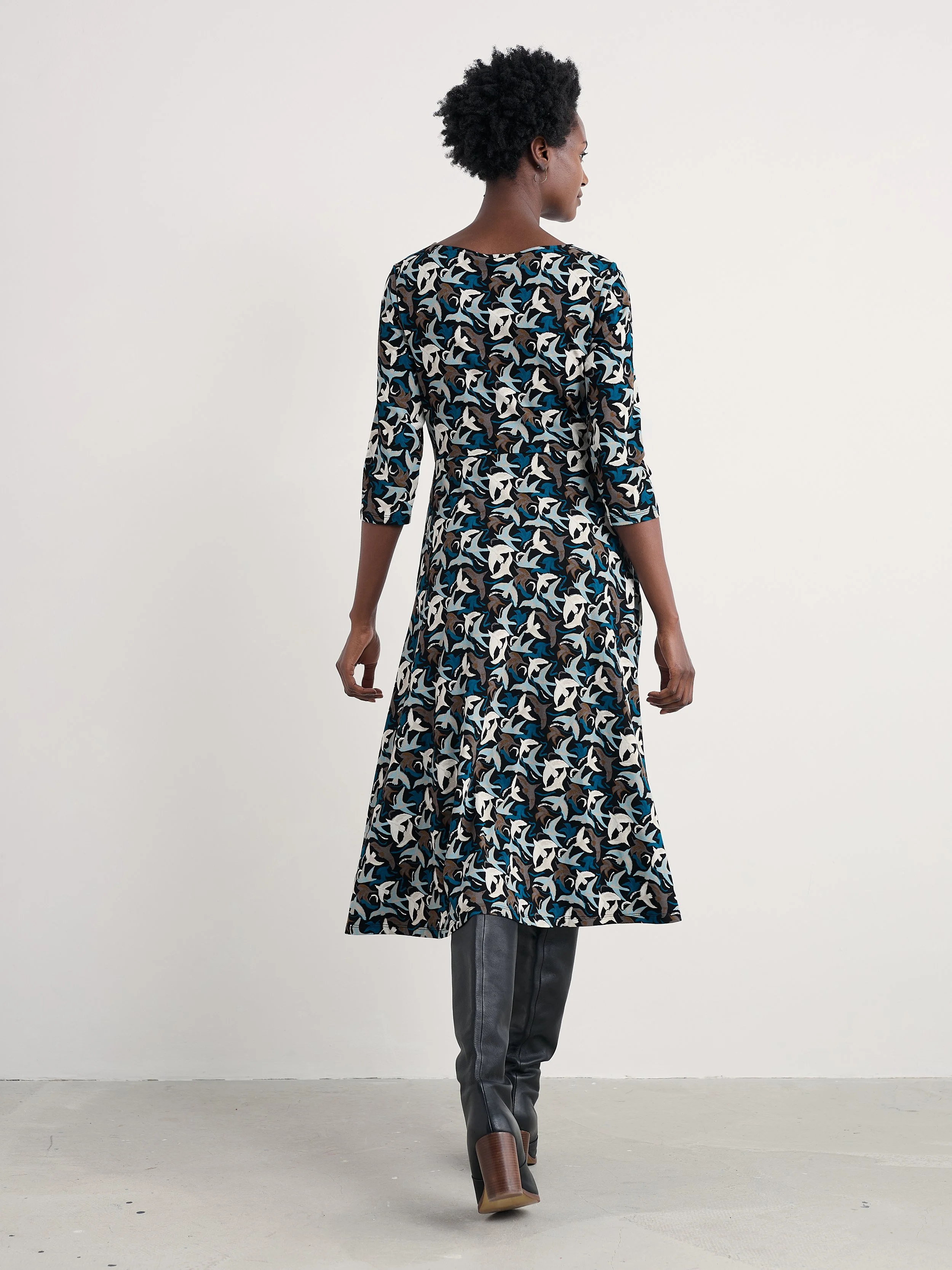 Seasalt-34 Wild Bouquet Dress - Swooping Birds Onyx - CottonWool (3).jpg