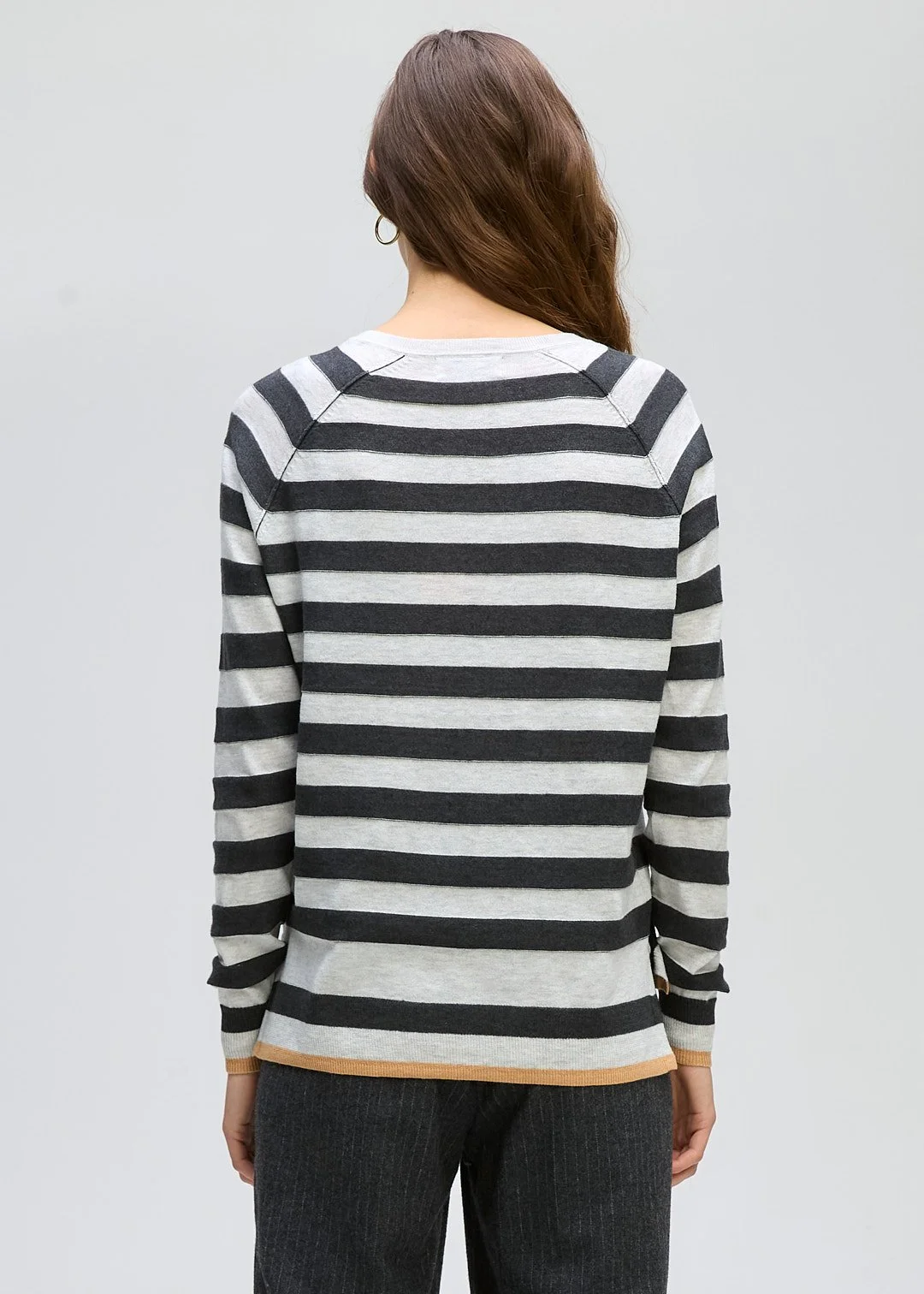 LD-and-Co-Stripe-V-Jumper-LC8165 LT MARL_CottonWool (4).jpg