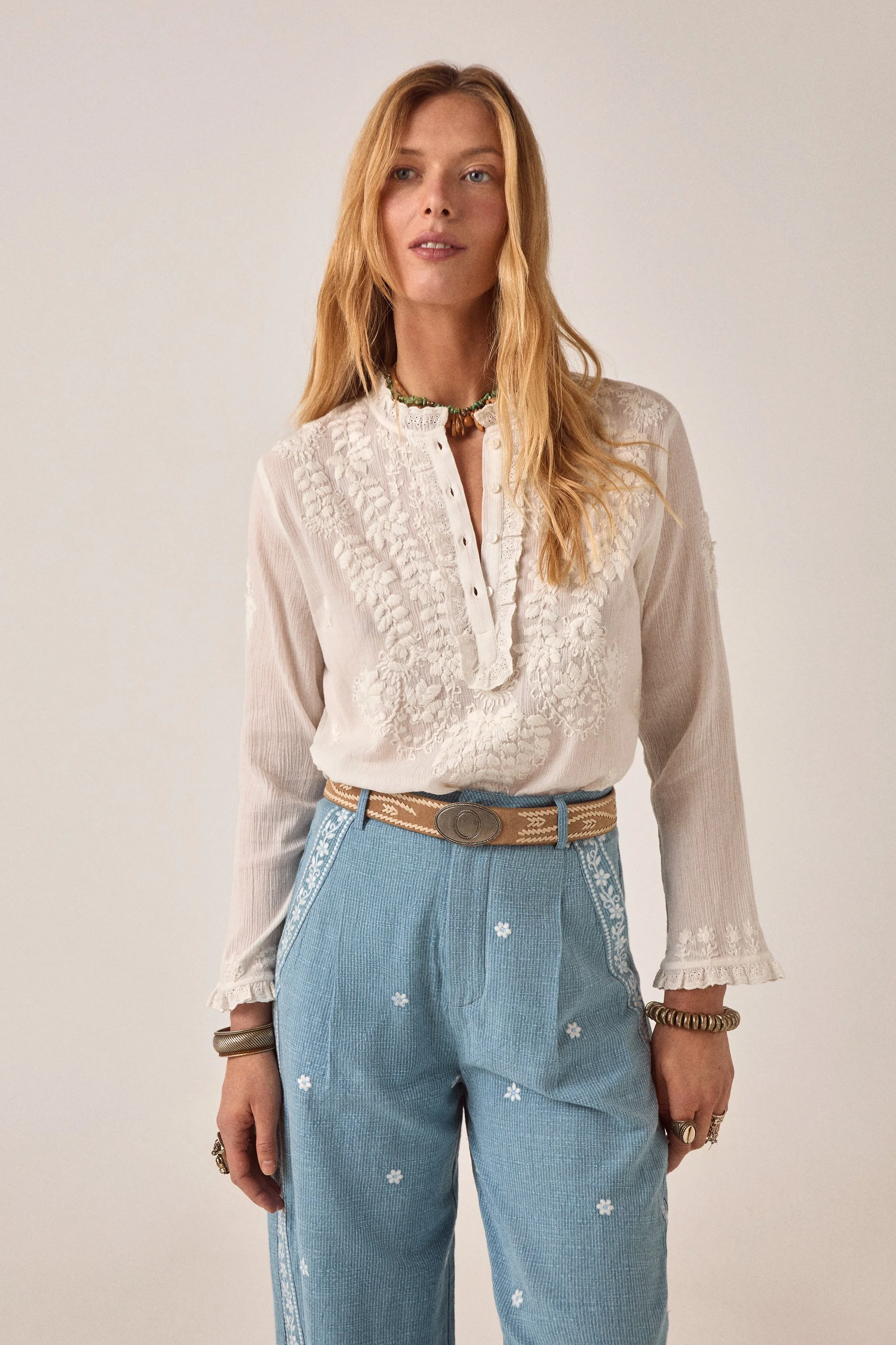 Maison-Hotel-Gabriela-Blouse-Off-White-CottonWool (3).jpg