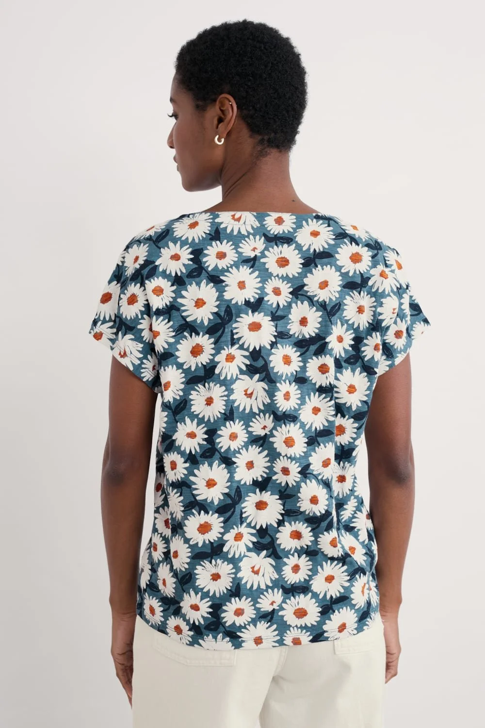Seasalt-Studio-Glass-Top-Artsy-Daisy-CottonWool (3).jpg