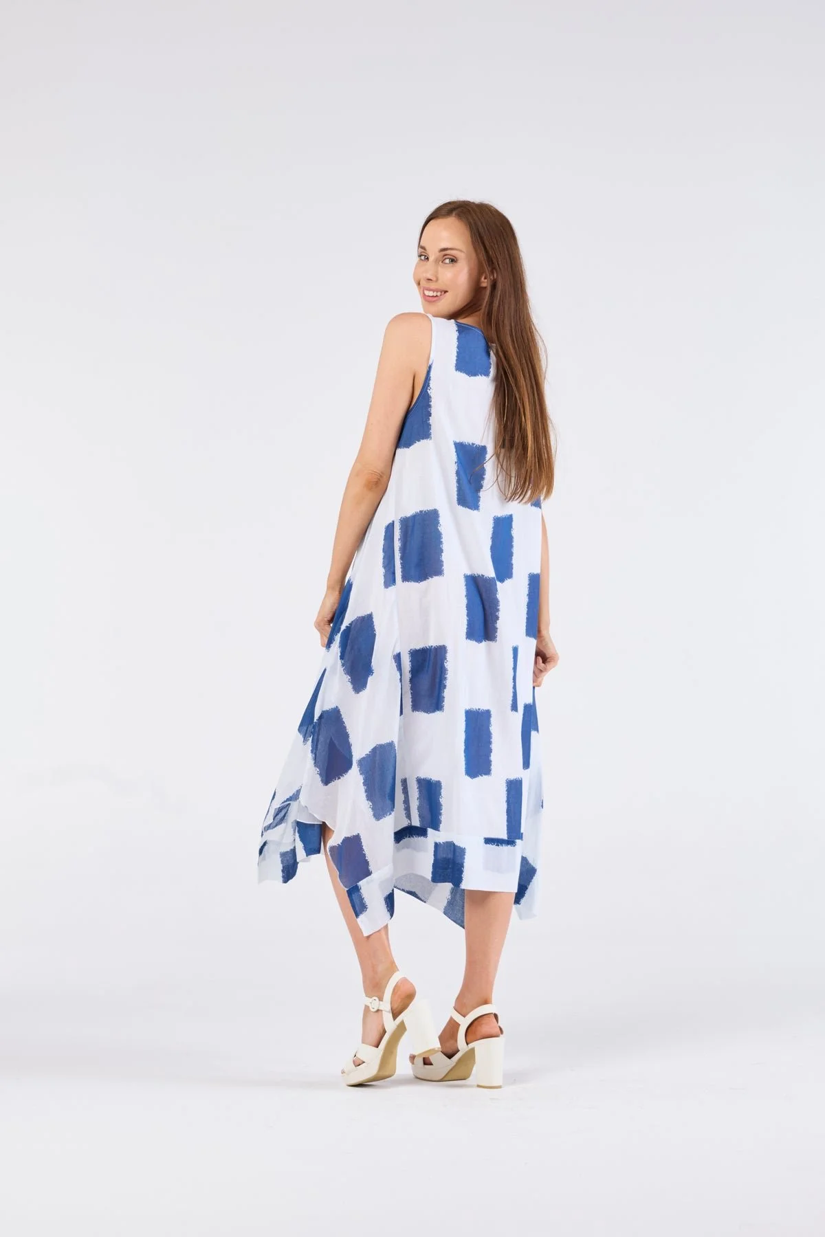 Au-Hasard-Du-Voage-S26-57-Blue-CottonWool (3).jpg