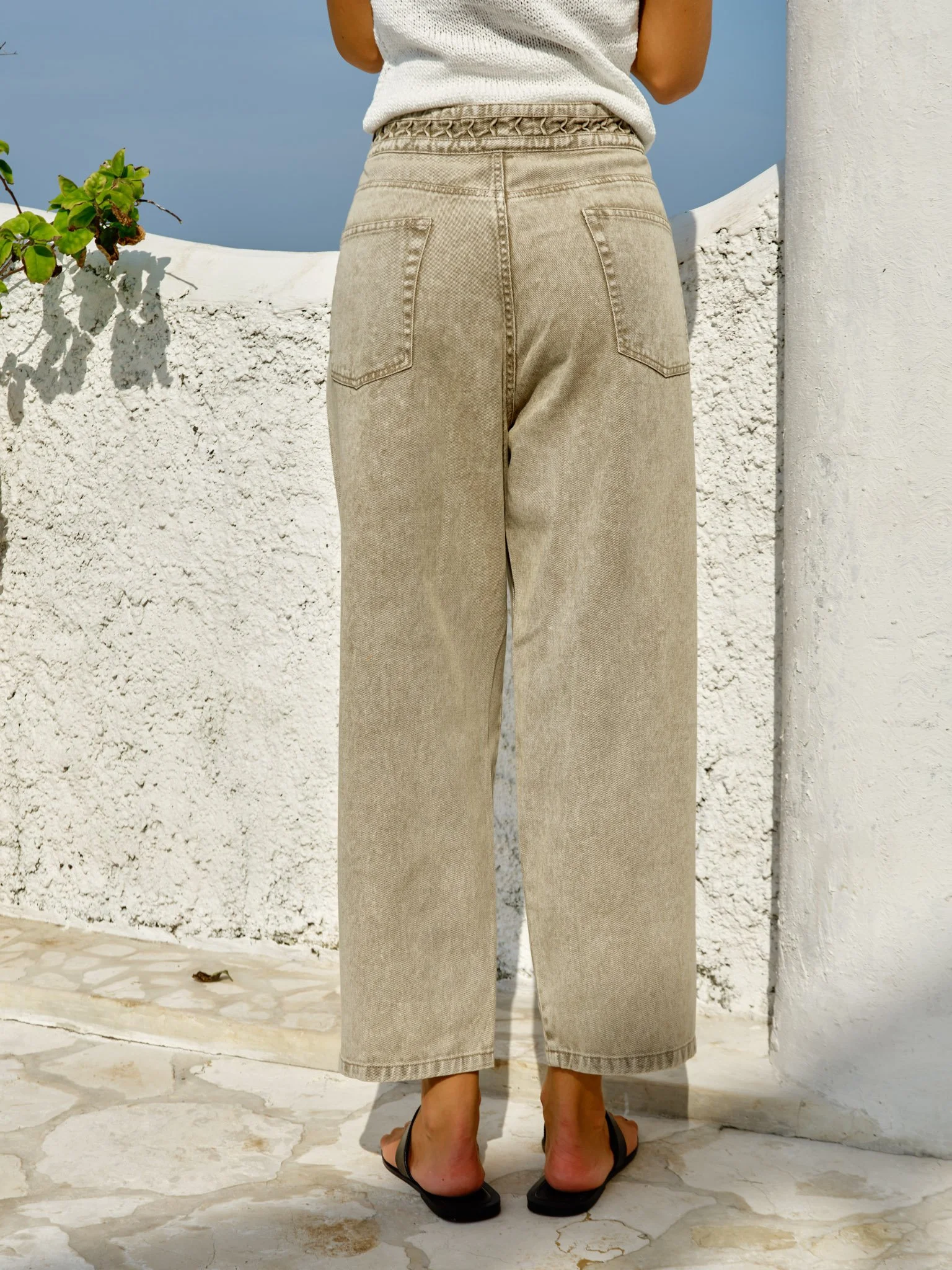 Fate-and-Becker-Fiora-Jeans-Parchment-CottonWool (5).jpg