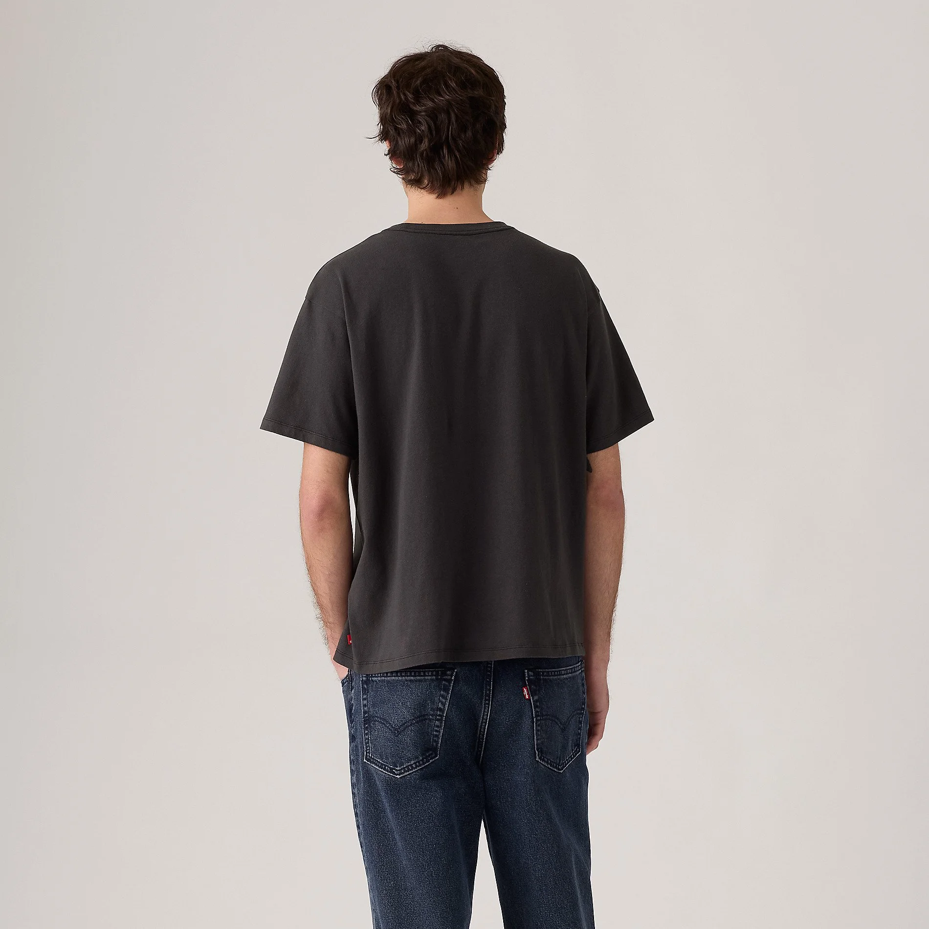 Levi's-Vintage-Fit-Graphic-Tee-Horseshoe-Bison-CottonWool