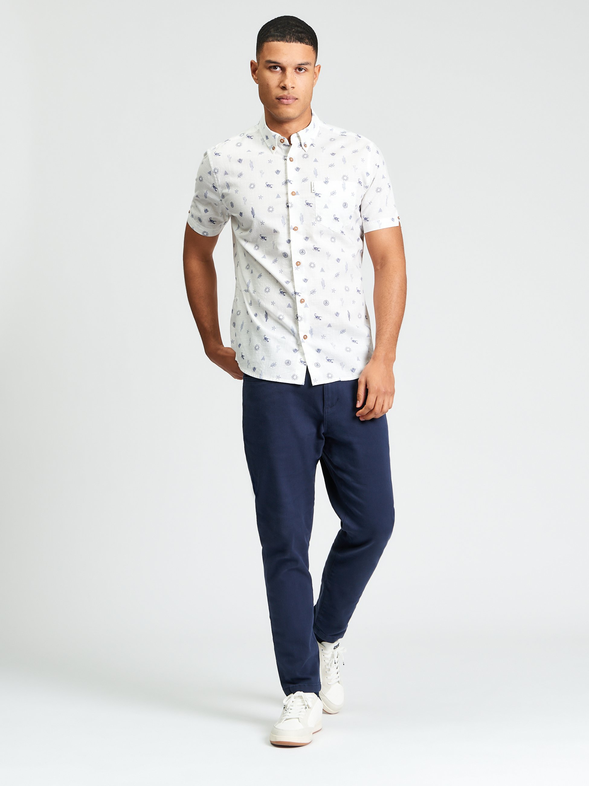 Ben-Sherman-Festival-Print-Shirt-White-1013427_002_CottonWool (1).jpg
