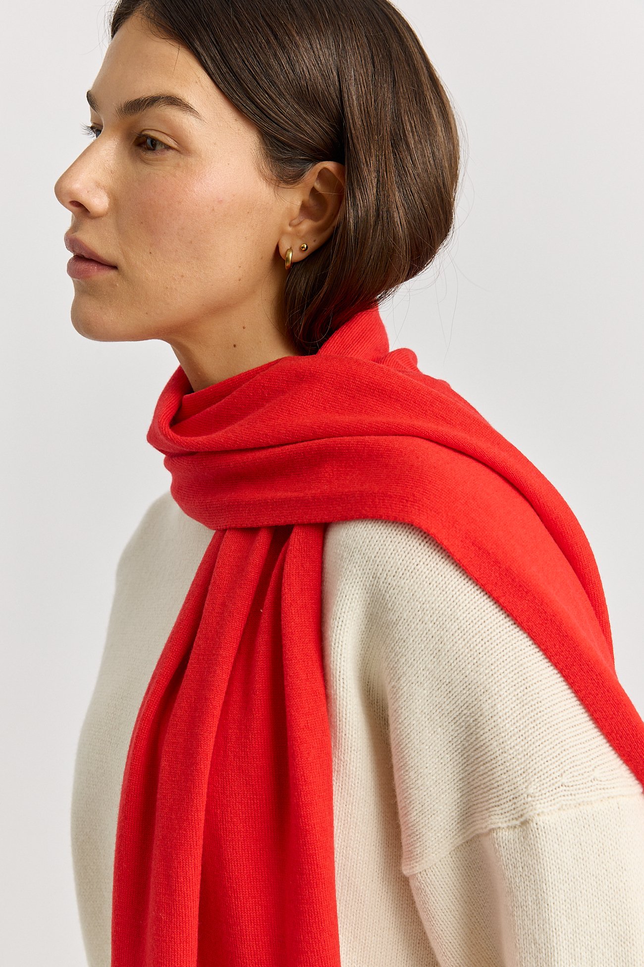 Toorallie-Light-Merino-Scarf-9046-POPPY-CottonWool.jpg