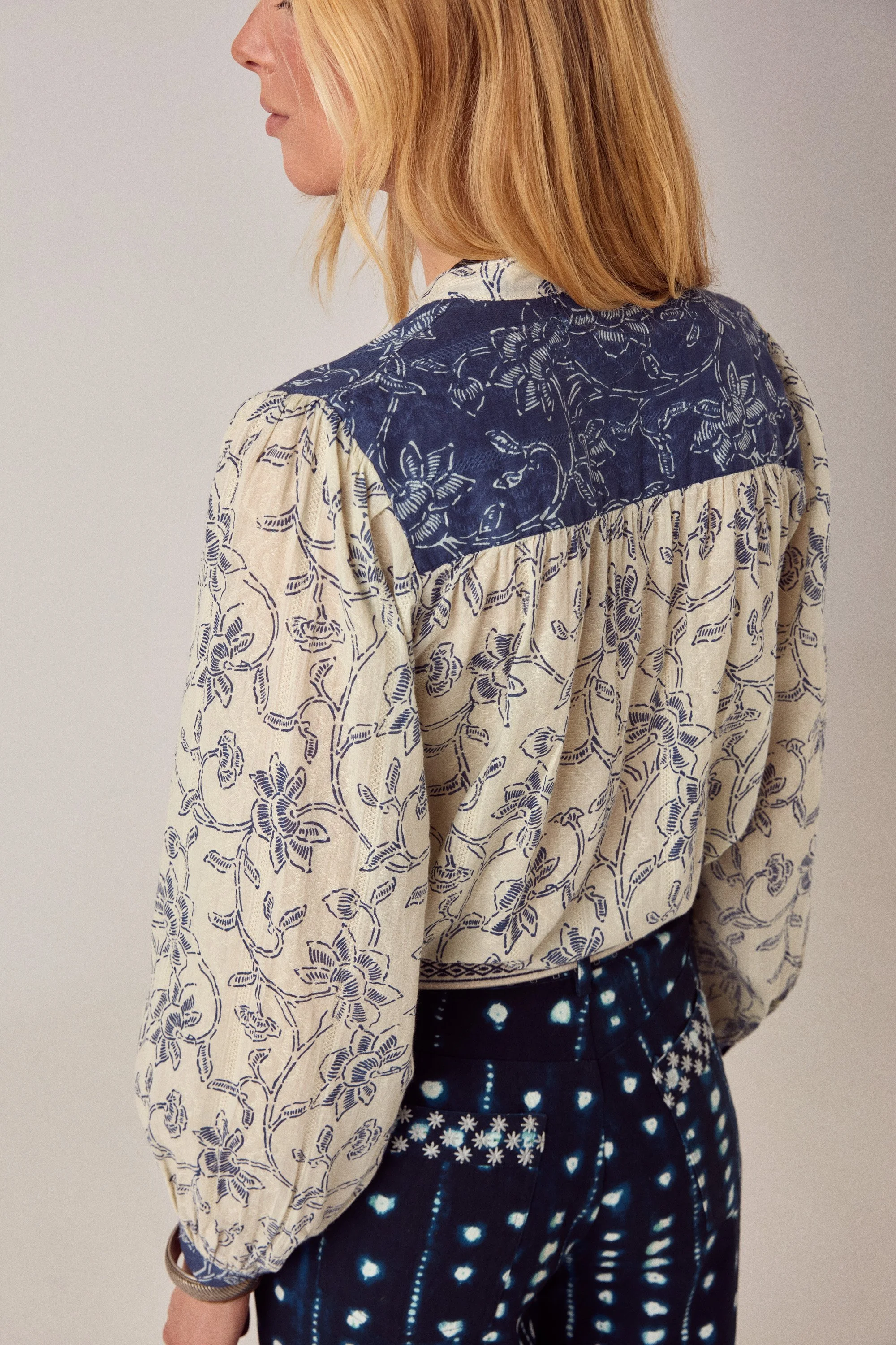 MAISON-HOTEL-CLEO-BLOUSE-WHITE-FUJI-CottonWool