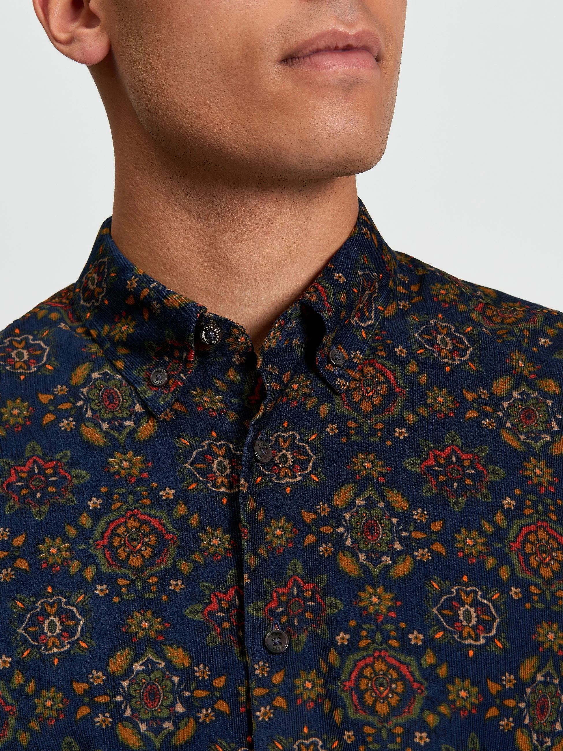 Ben-Sherman-Foulard-Print-Corduroy-Shirt-1013086_680_CottonWool (2).jpg