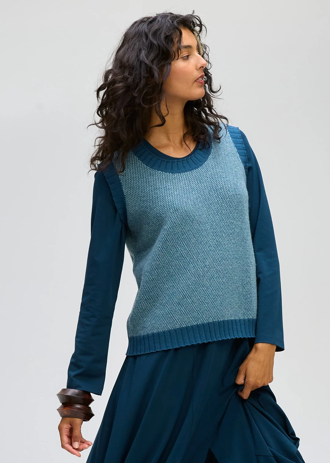 LD-and-Co-Knit-Vest-LC8191 SEA FOAM -CottonWool (4).jpg