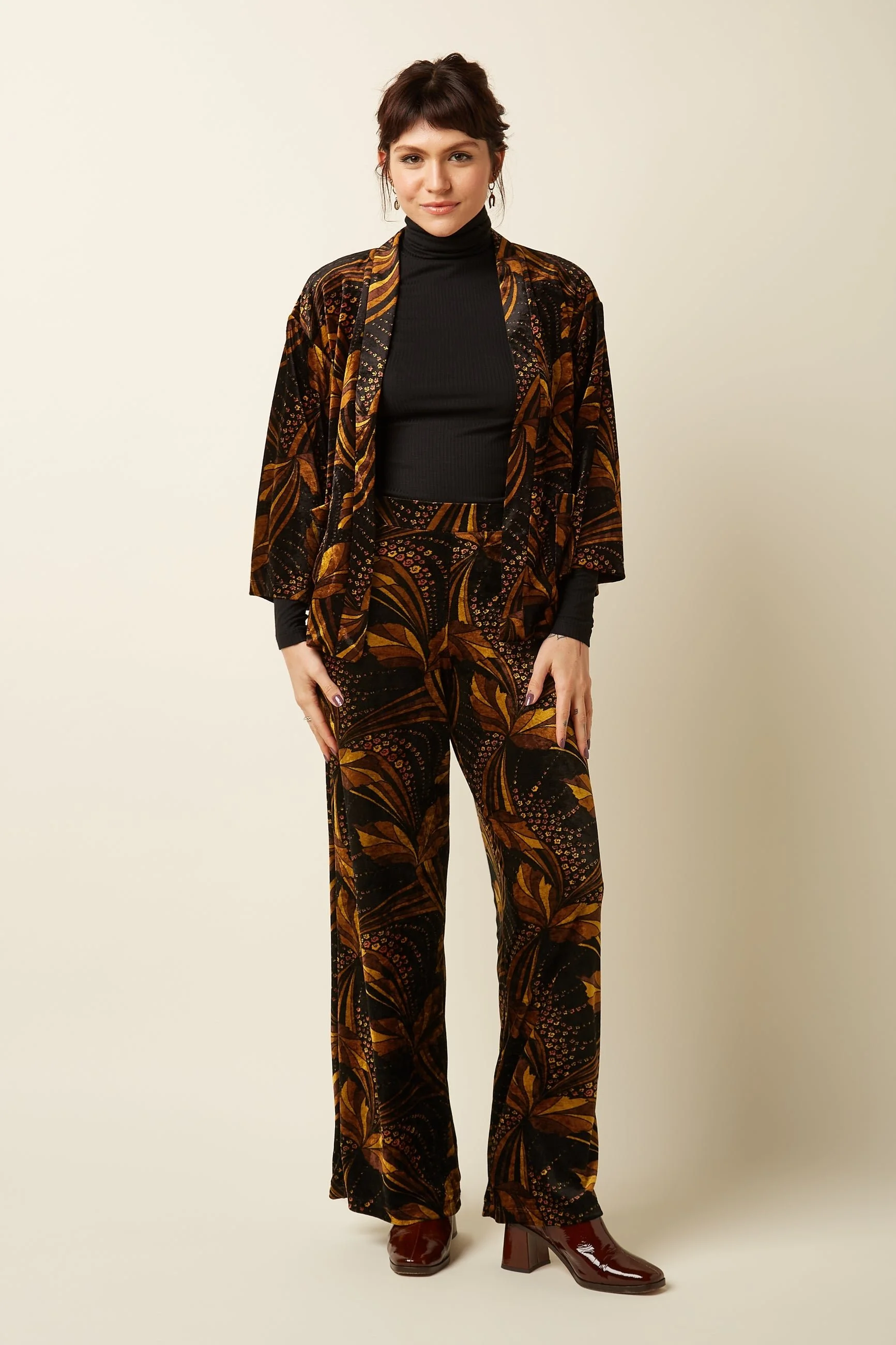 King-Louie-Noor-Velvet-Jacket-Shimmy-CottonWool (1).jpg