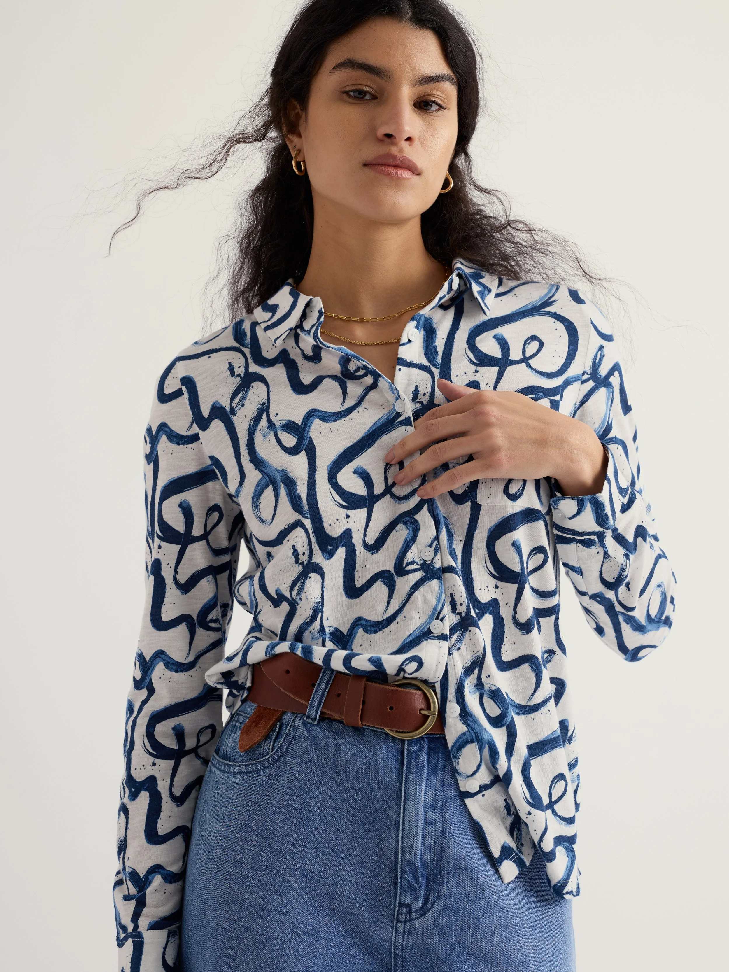 Seasalt-Teasel Head Shirt - Ink Strokes Chalk - CottonWool (4).jpg