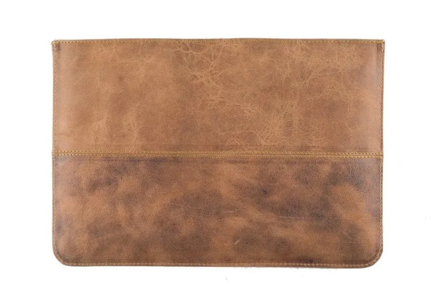 Indepal-Leather-Laptop Sleeve-15-Crazy-Horse-Tan-CottonWool (3).jpg
