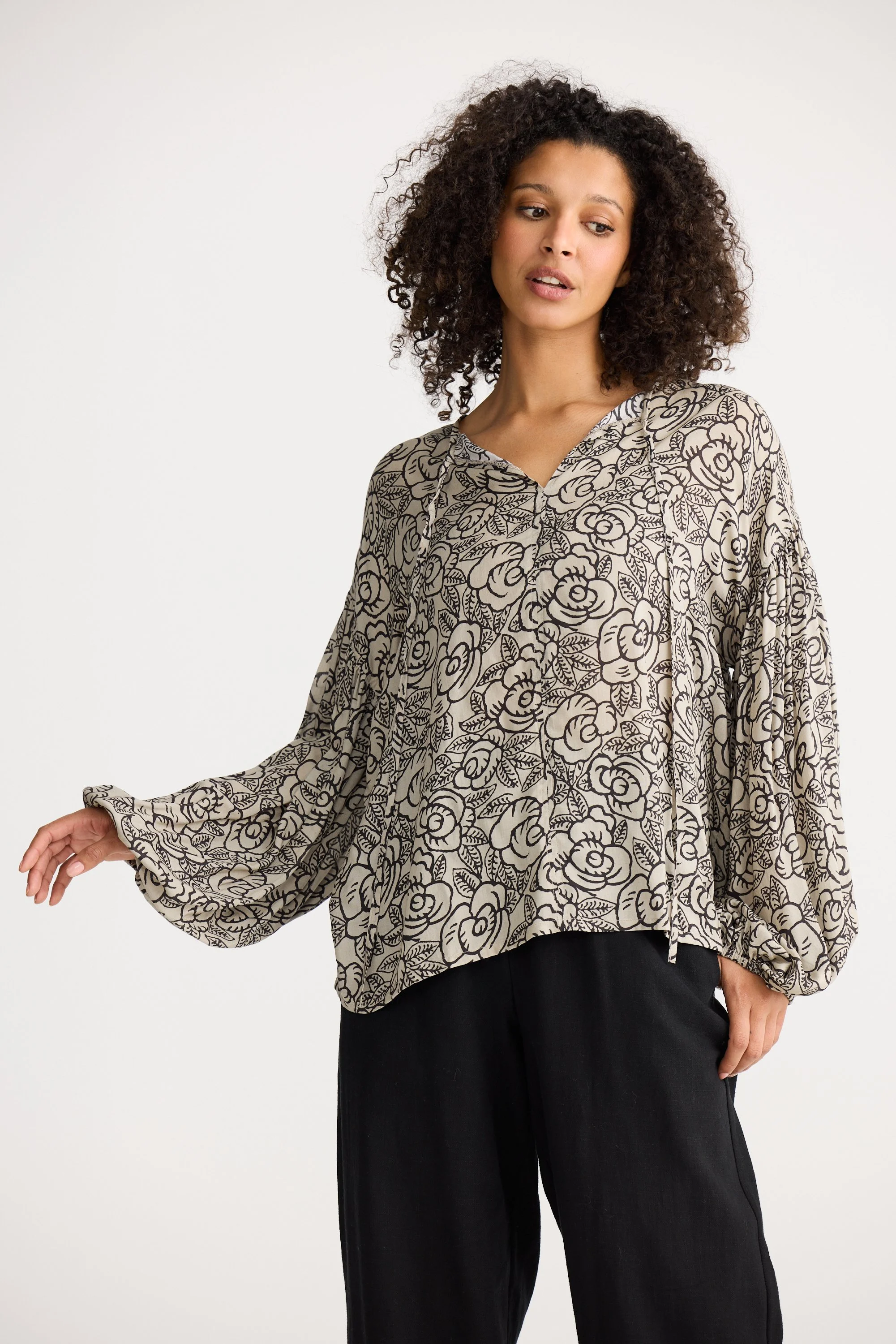 Shanty-SH26040-3_Copenhagen Top_Misty Eden Print_CottonWool (4).jpg