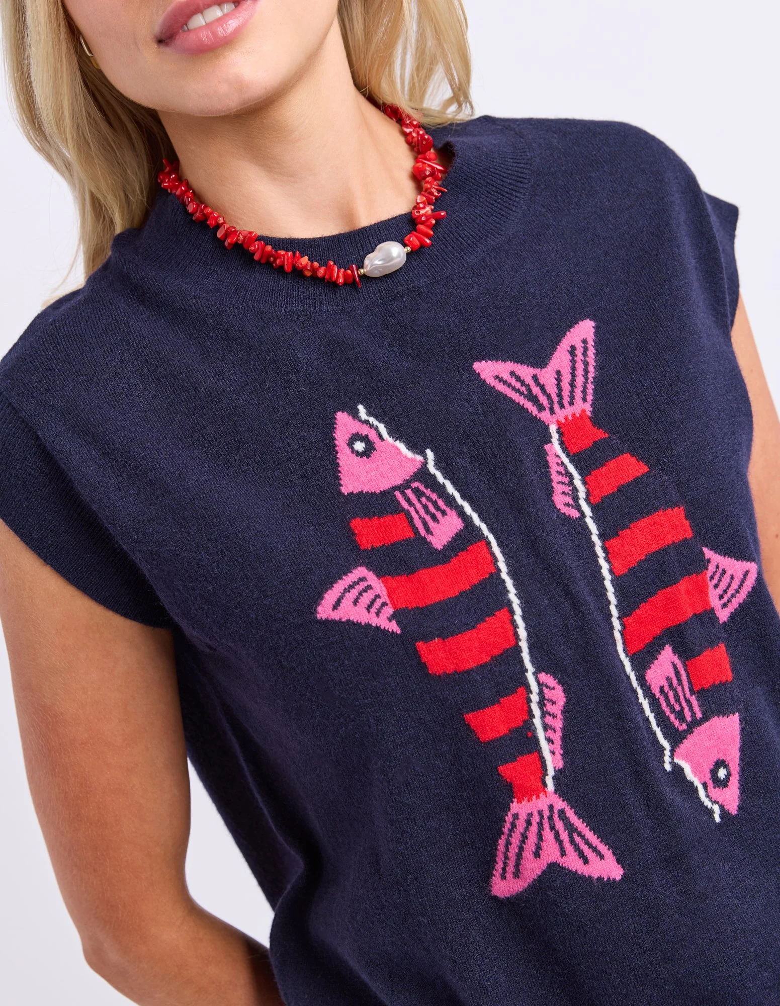 ELM-FISHY-INTARSIA-KNIT-TOP-8188023.NAVY_CottonWool.jpg