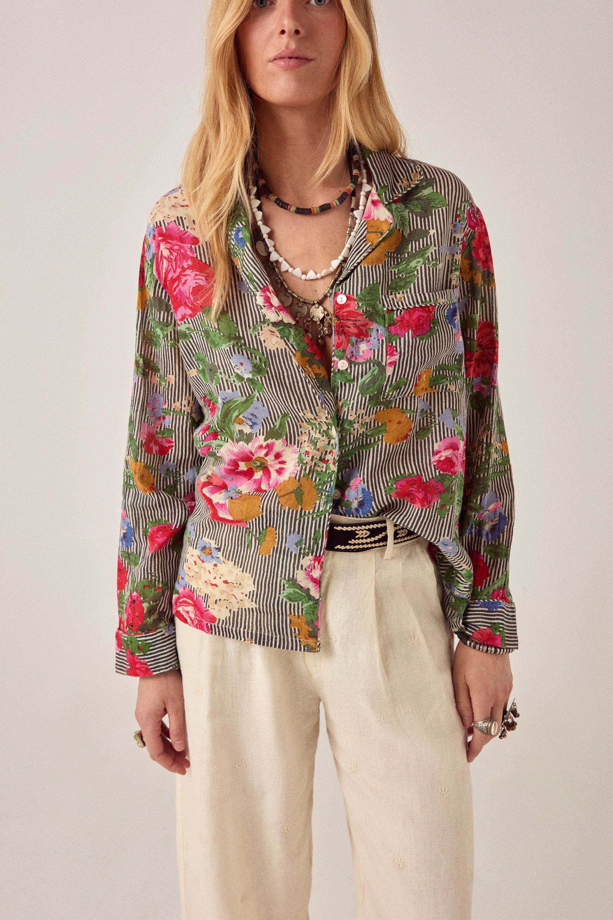 Maison-Hotel-Piti-Shirt-Hulton-Soul-Noir-CottonWool (5).jpg