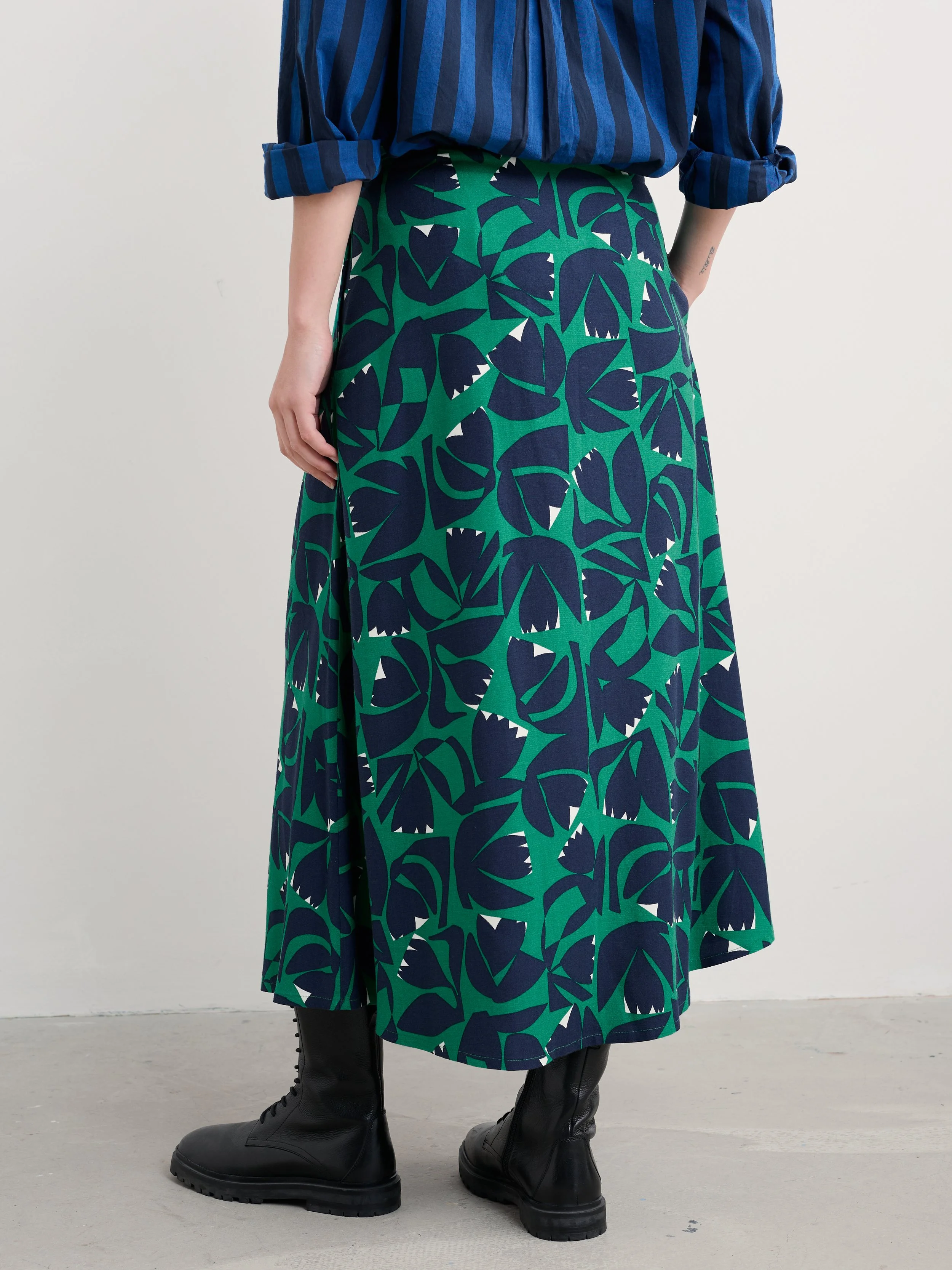 Seasalt-Swallow Hill Skirt - Floral Cutout Glade - CottonWool (3).jpg