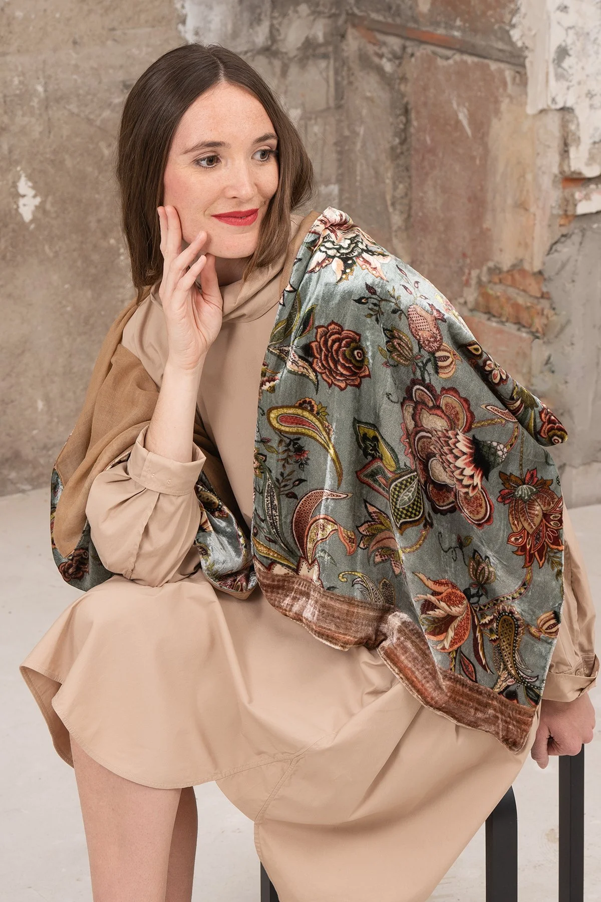 Yoko Fashion Aura Merino Velvet Wrap