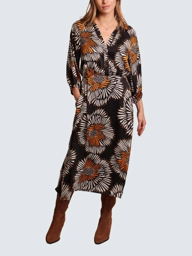 Traffic-People-Hold-On-Fusion-Dress-CottonWool (2).jpg