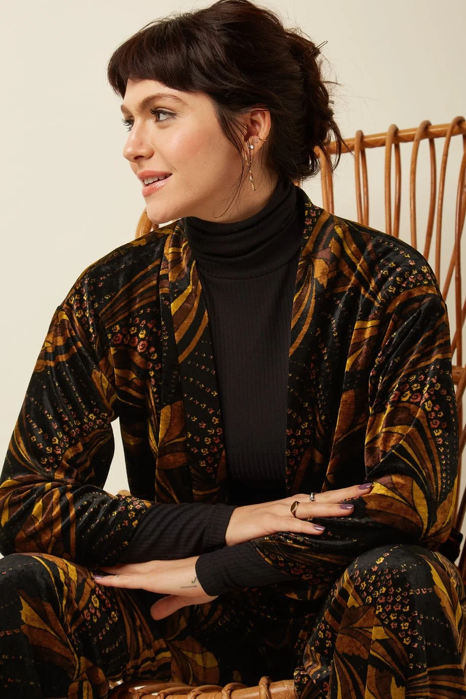 King-Louie-Noor-Velvet-Jacket-Shimmy-CottonWool (6).jpg