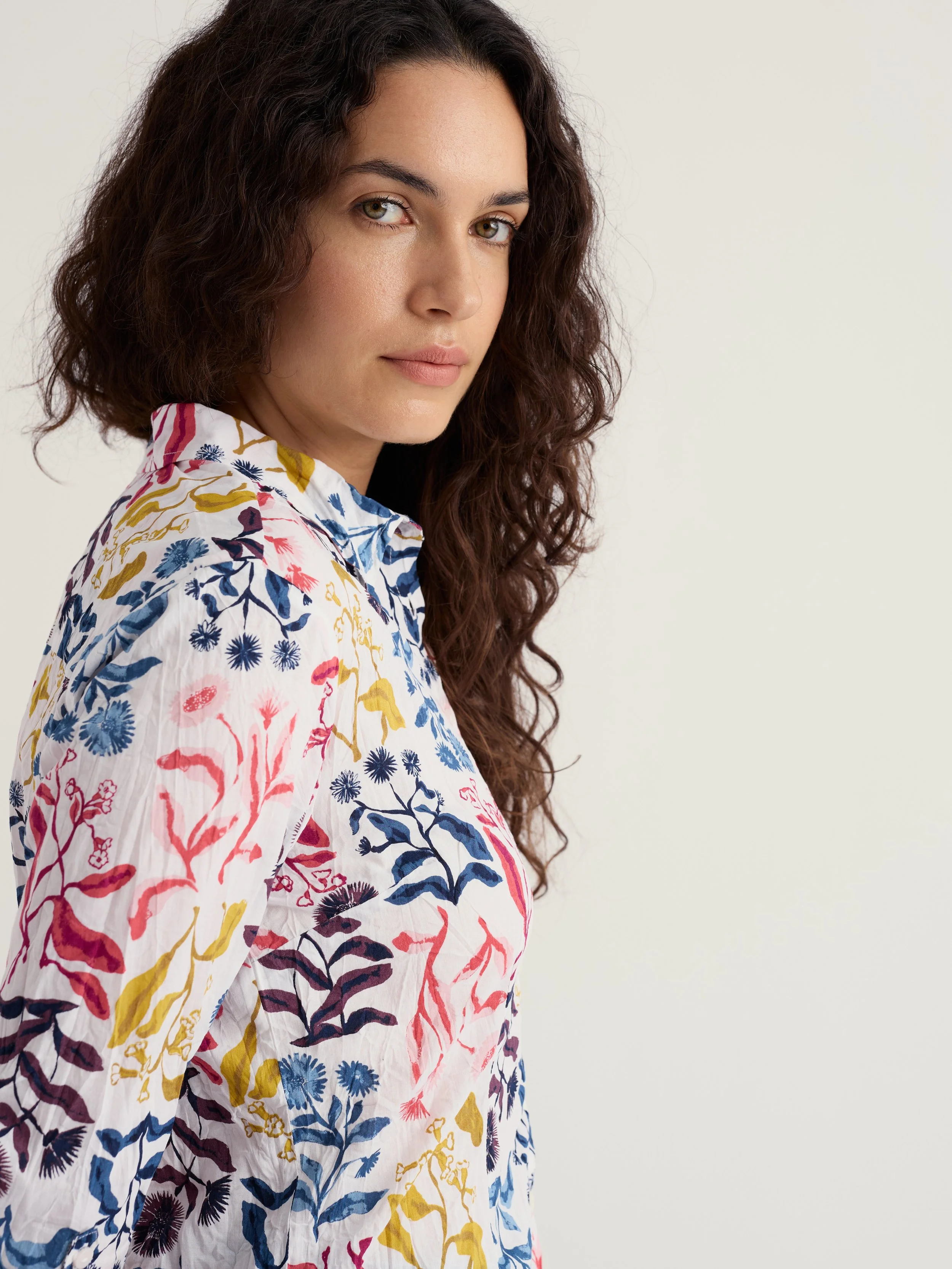 Seasalt-Larissa Shirt - Inky Botanical Tansy - CottonWool (7).jpg