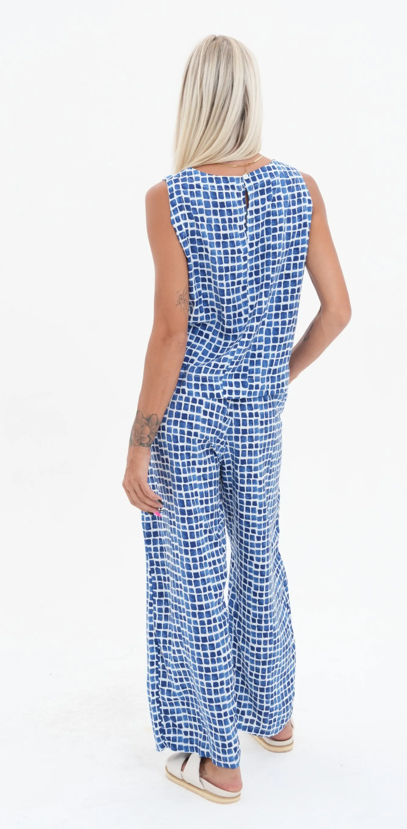 C2162+Marika+Tank+w+C4037+Marika+Pant+-+Blue_White0568.png