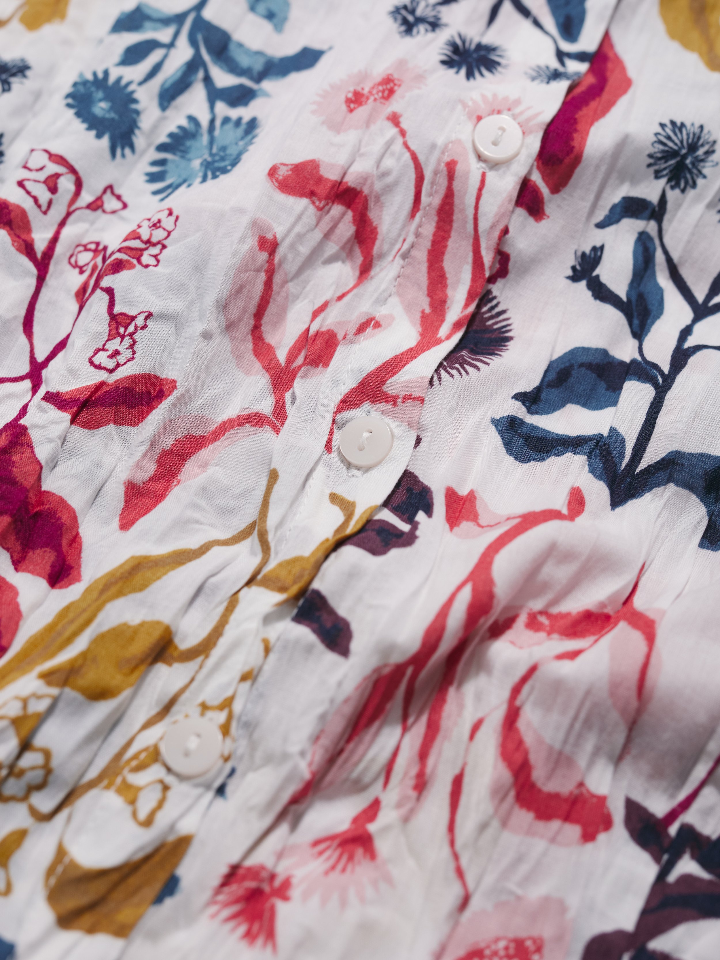 Seasalt-Larissa Shirt - Inky Botanical Tansy - CottonWool (8).jpg